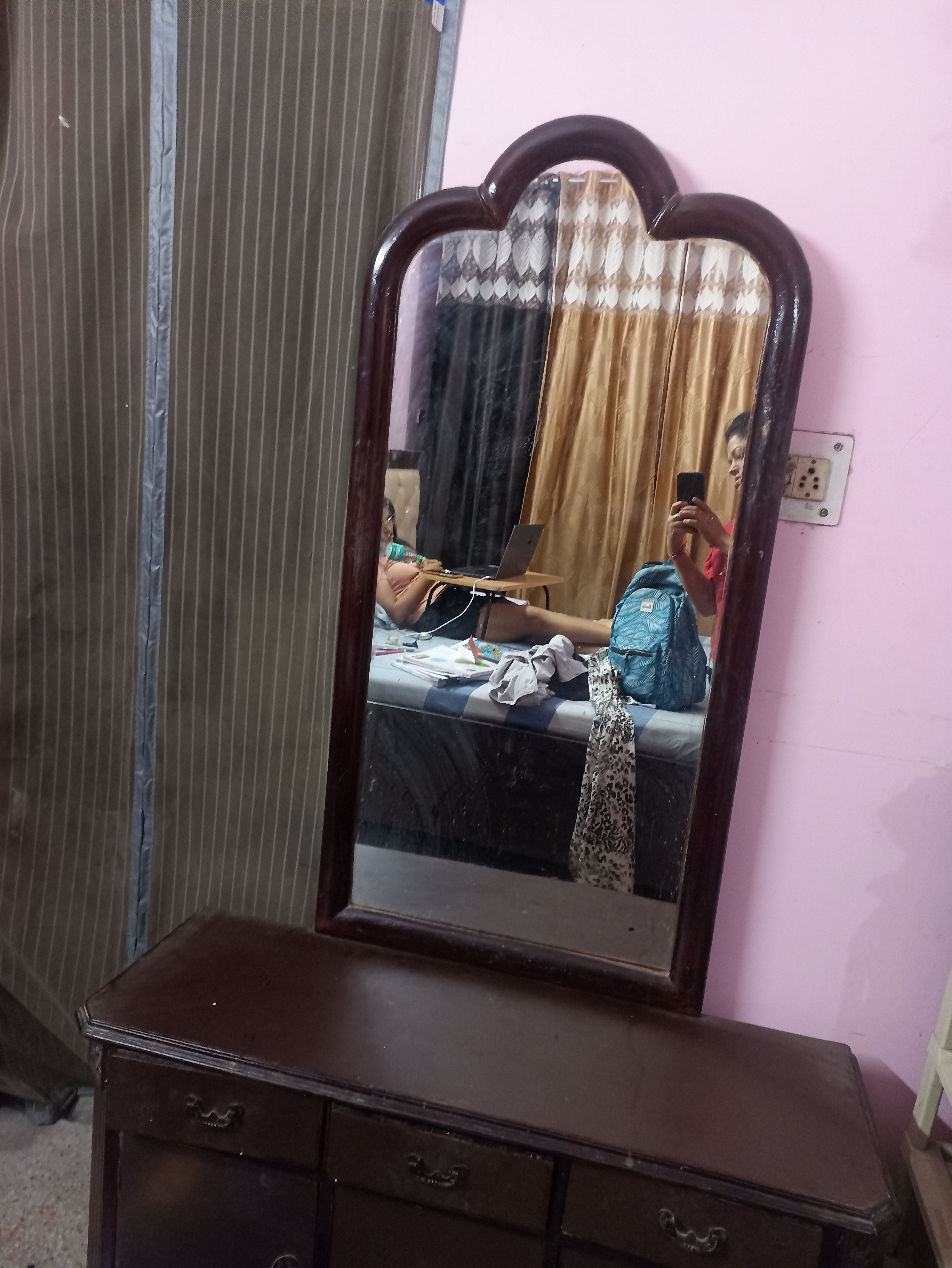 Dressing table available for sale