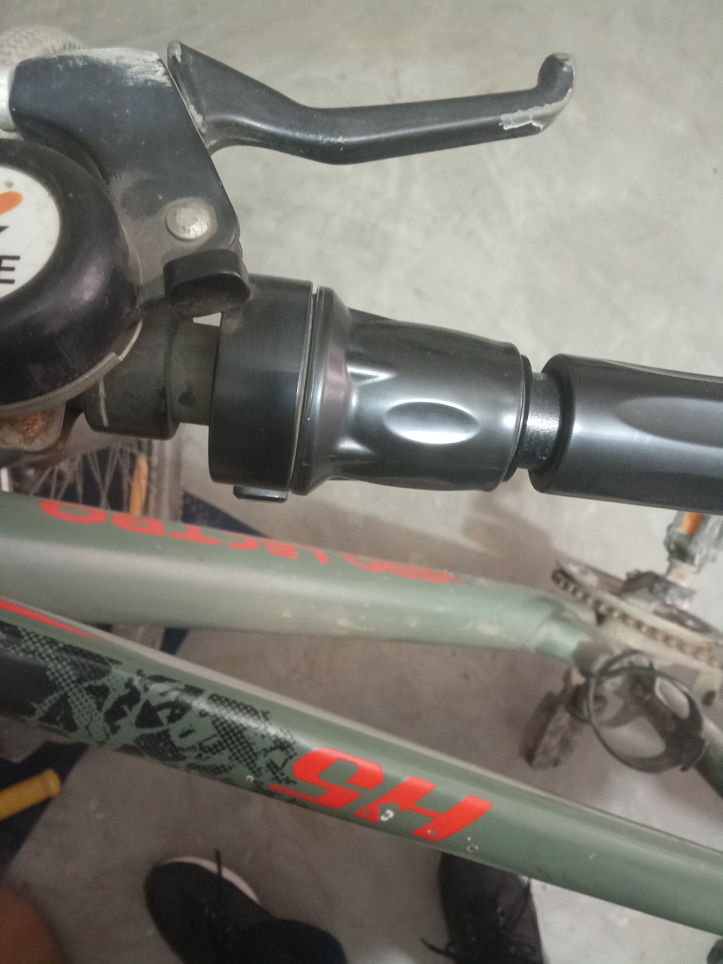 Hero Electric cycle availbale for sale
