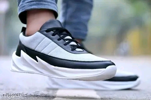 Mens casual shoes  available for sale