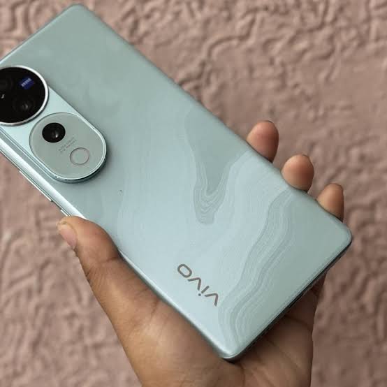 Vivo V40 pro available for sale