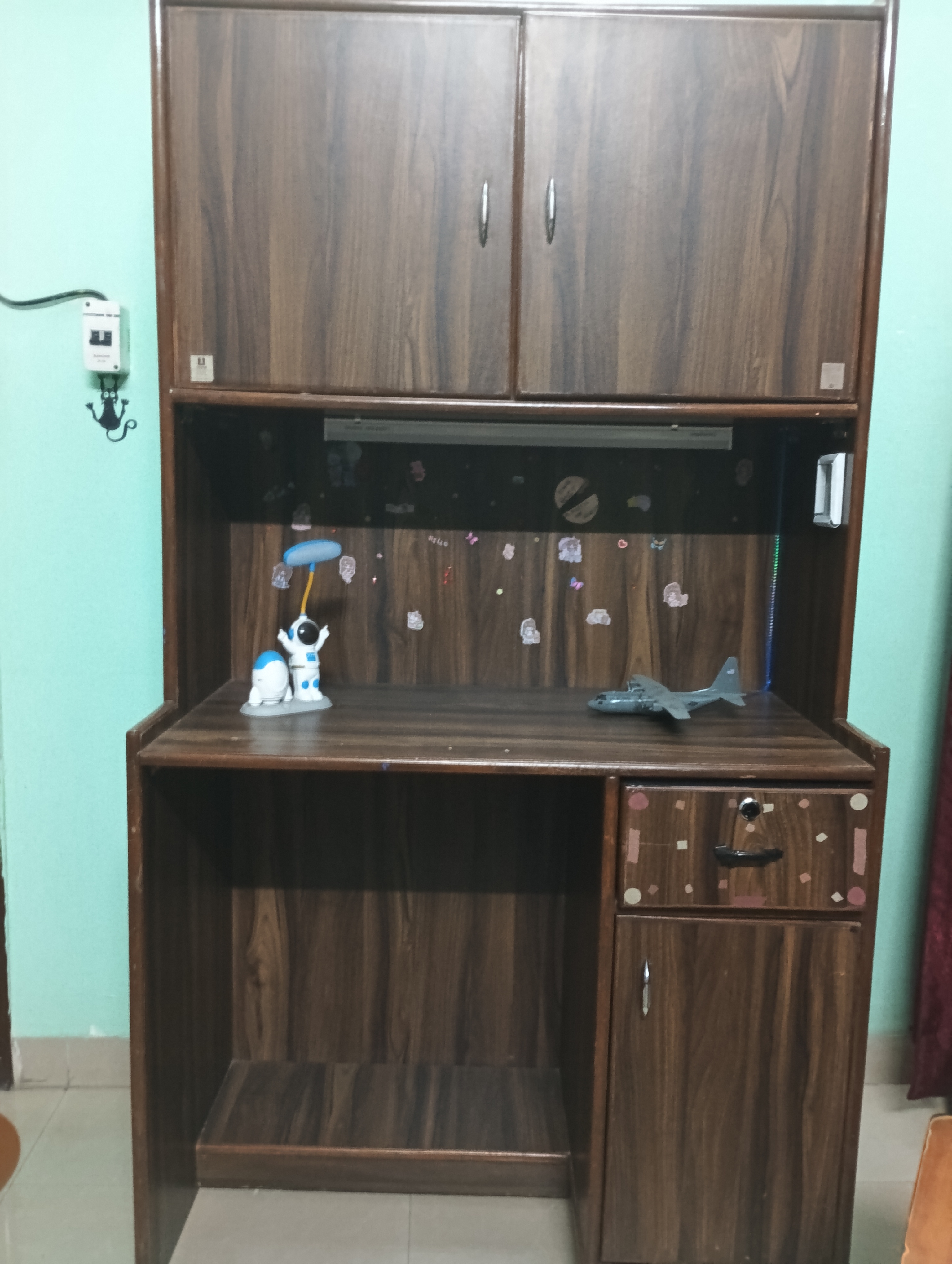 Study table available for sale