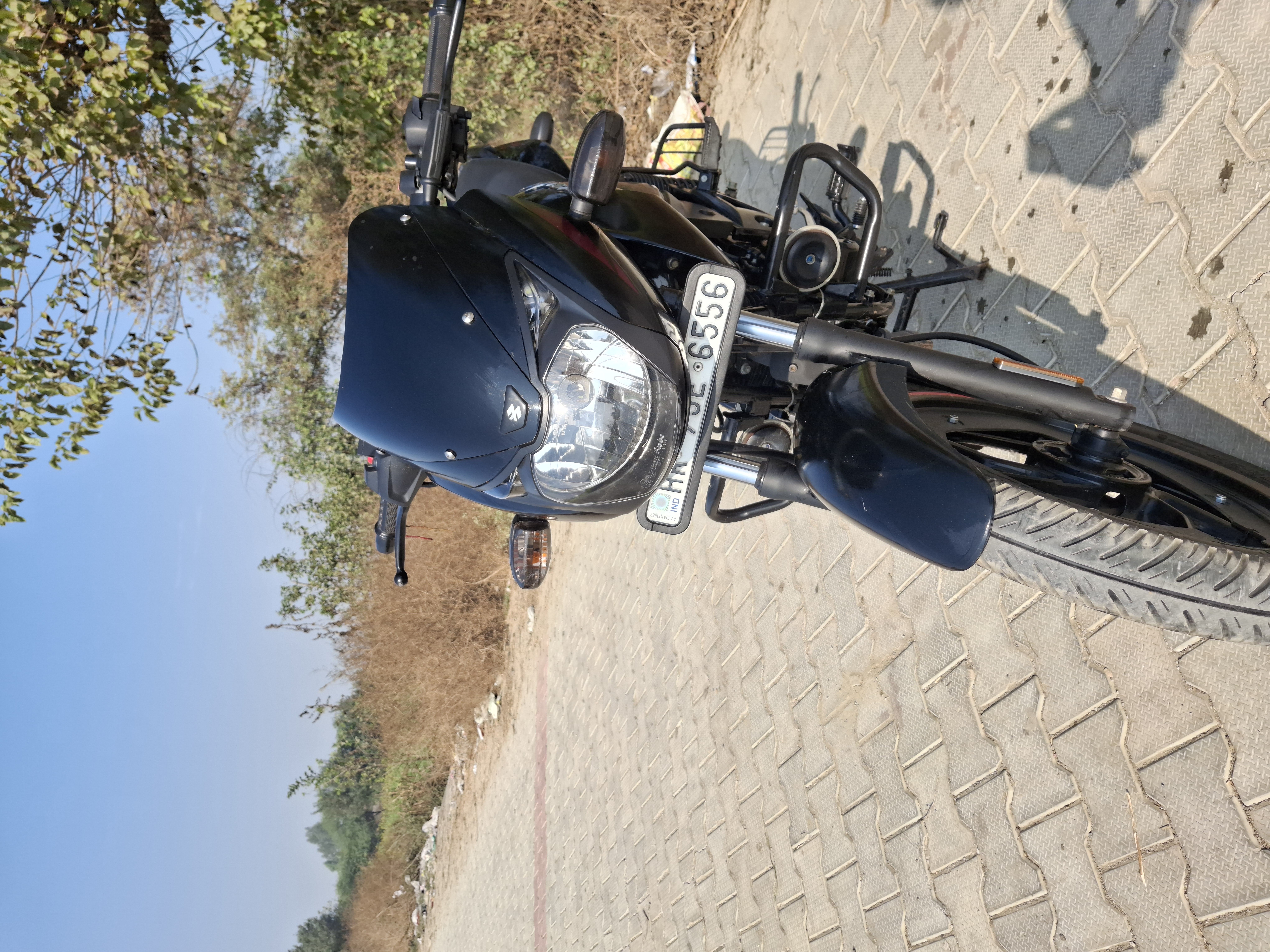 Bajaj Pulsar 125cc available for sale