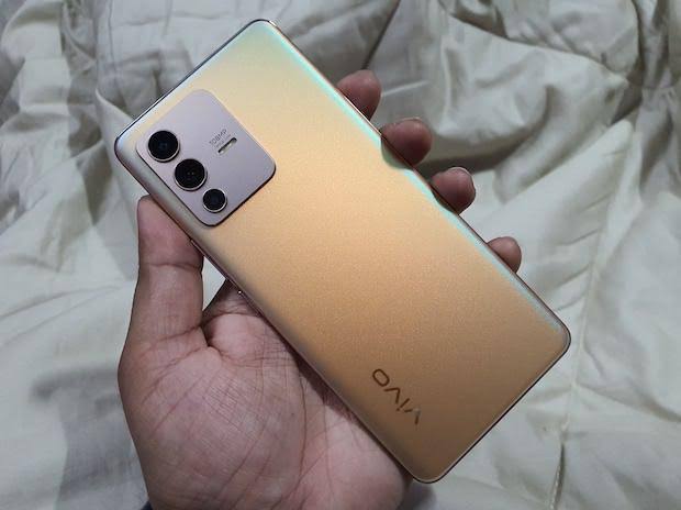 Vivo V23 pro available for sale