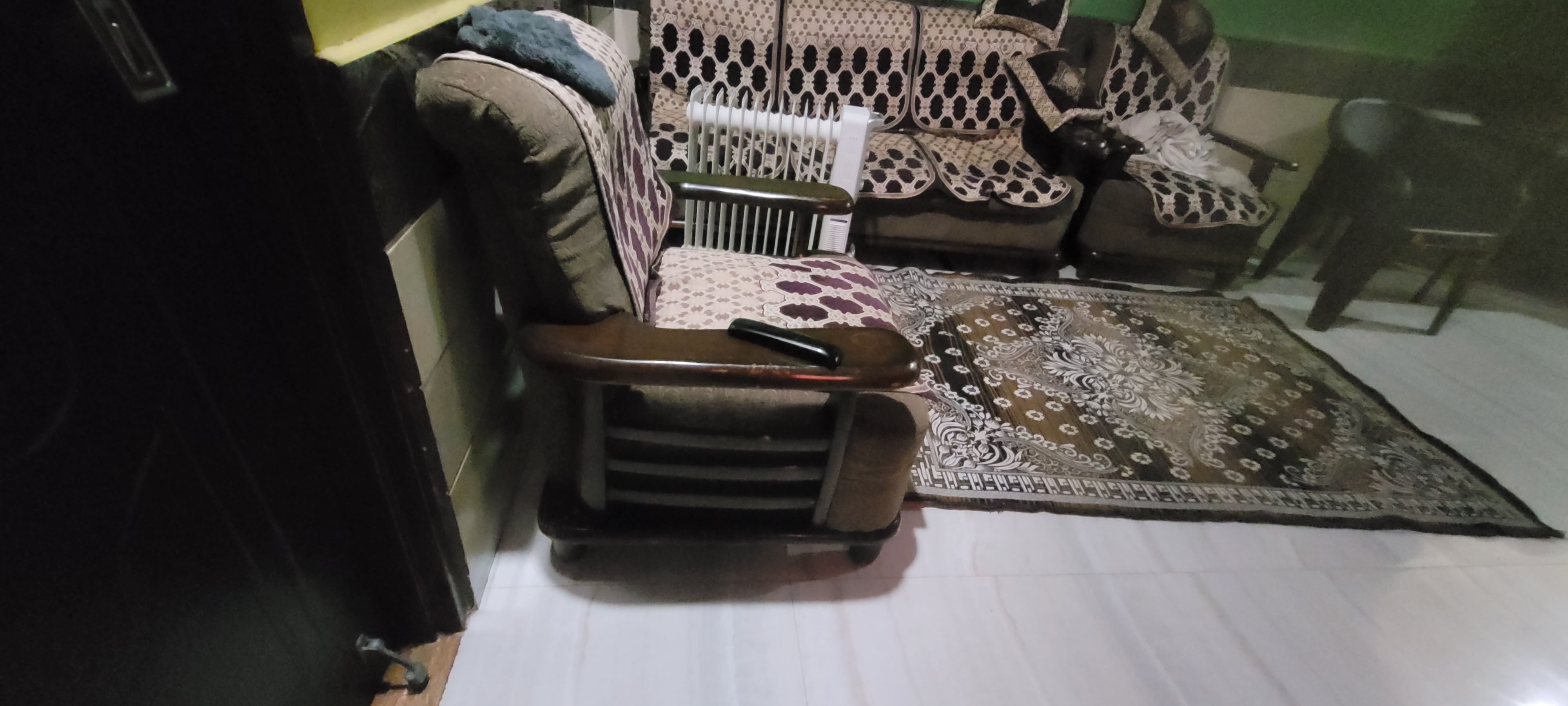 Sofa set 5 seater available for sale