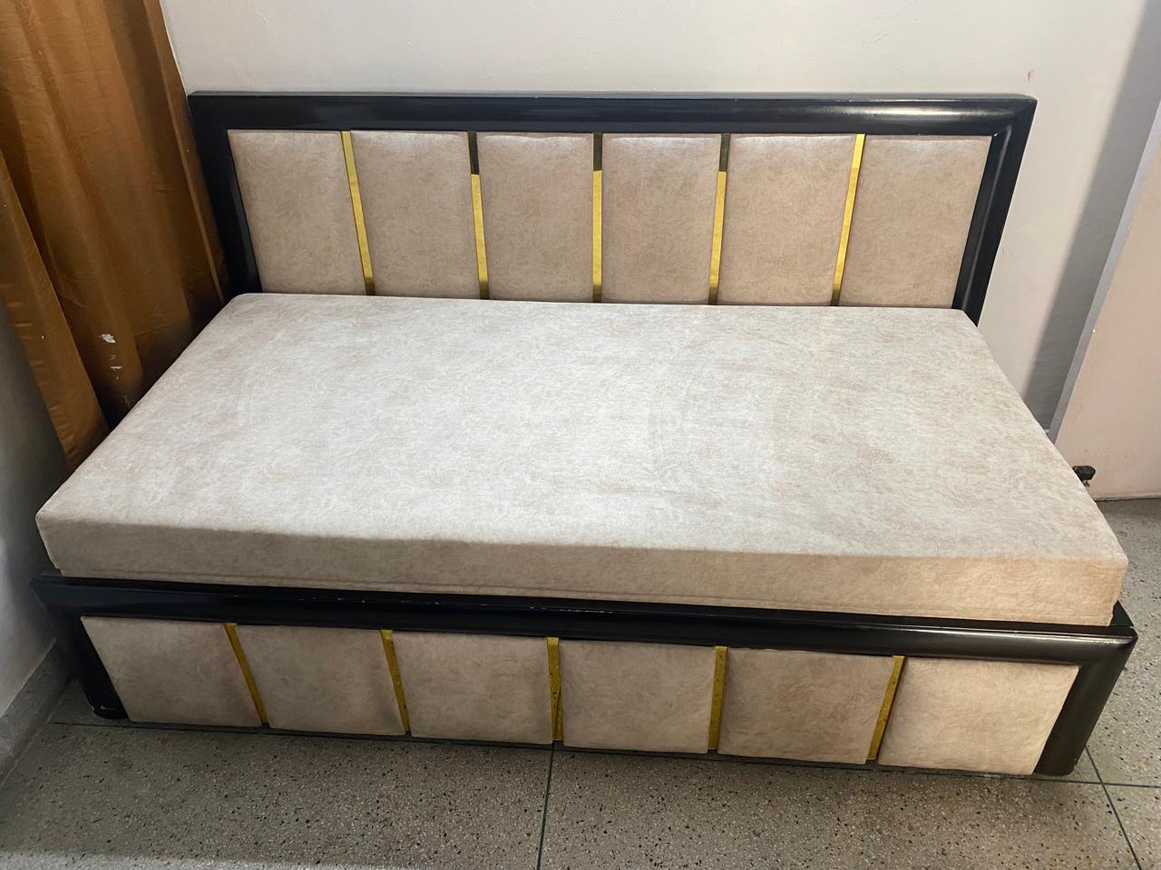 Sofa cum bed location  gurgaon sector 56 available for sale