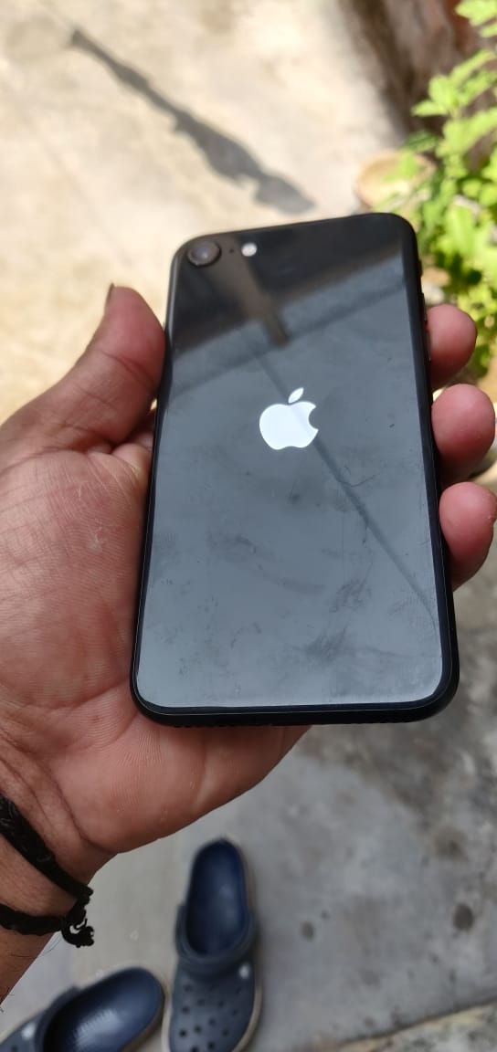 Iphone Se 2020 available for sale
