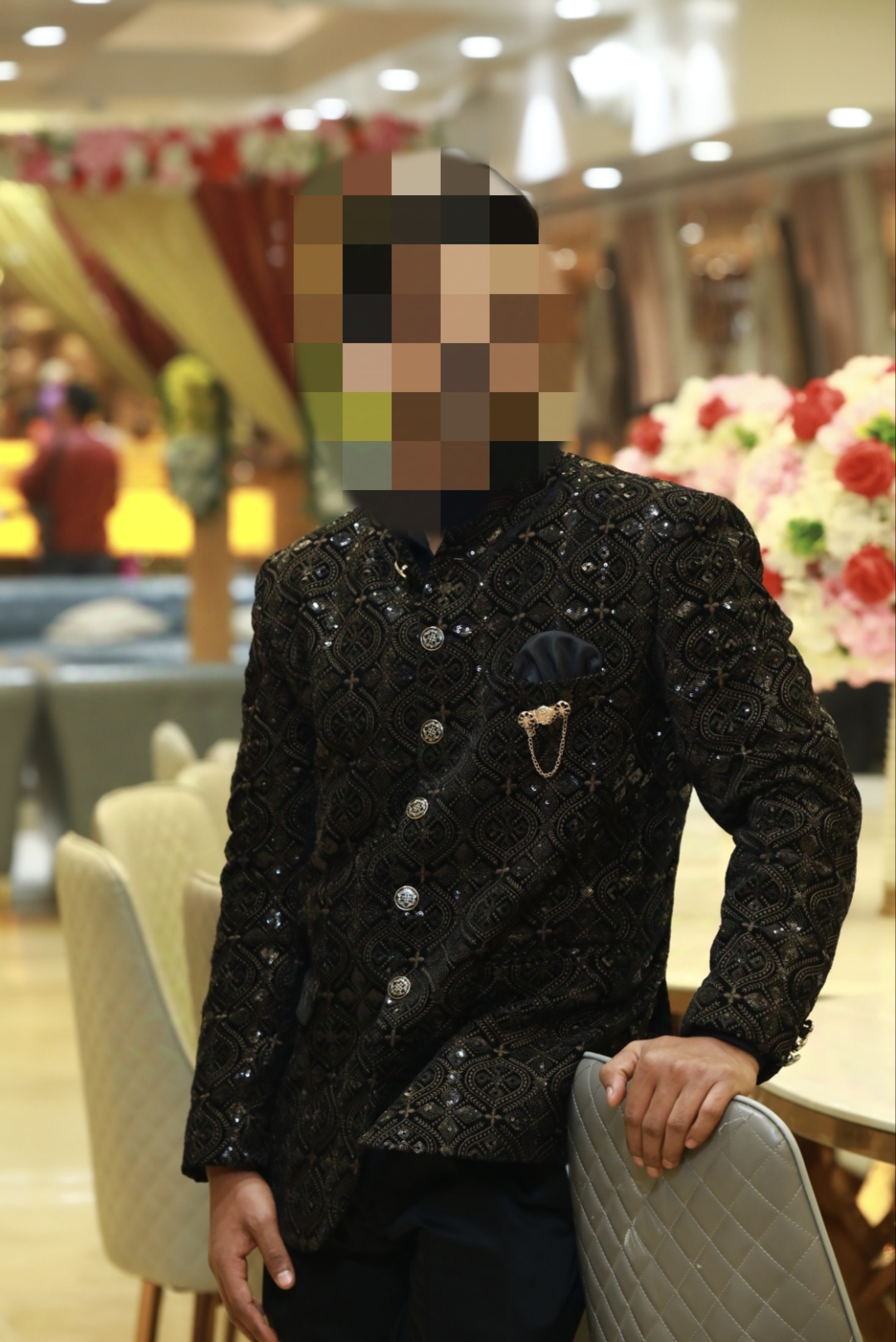 Stylish Designer Black Blazer with Elegant Detailing for Sale available for sale