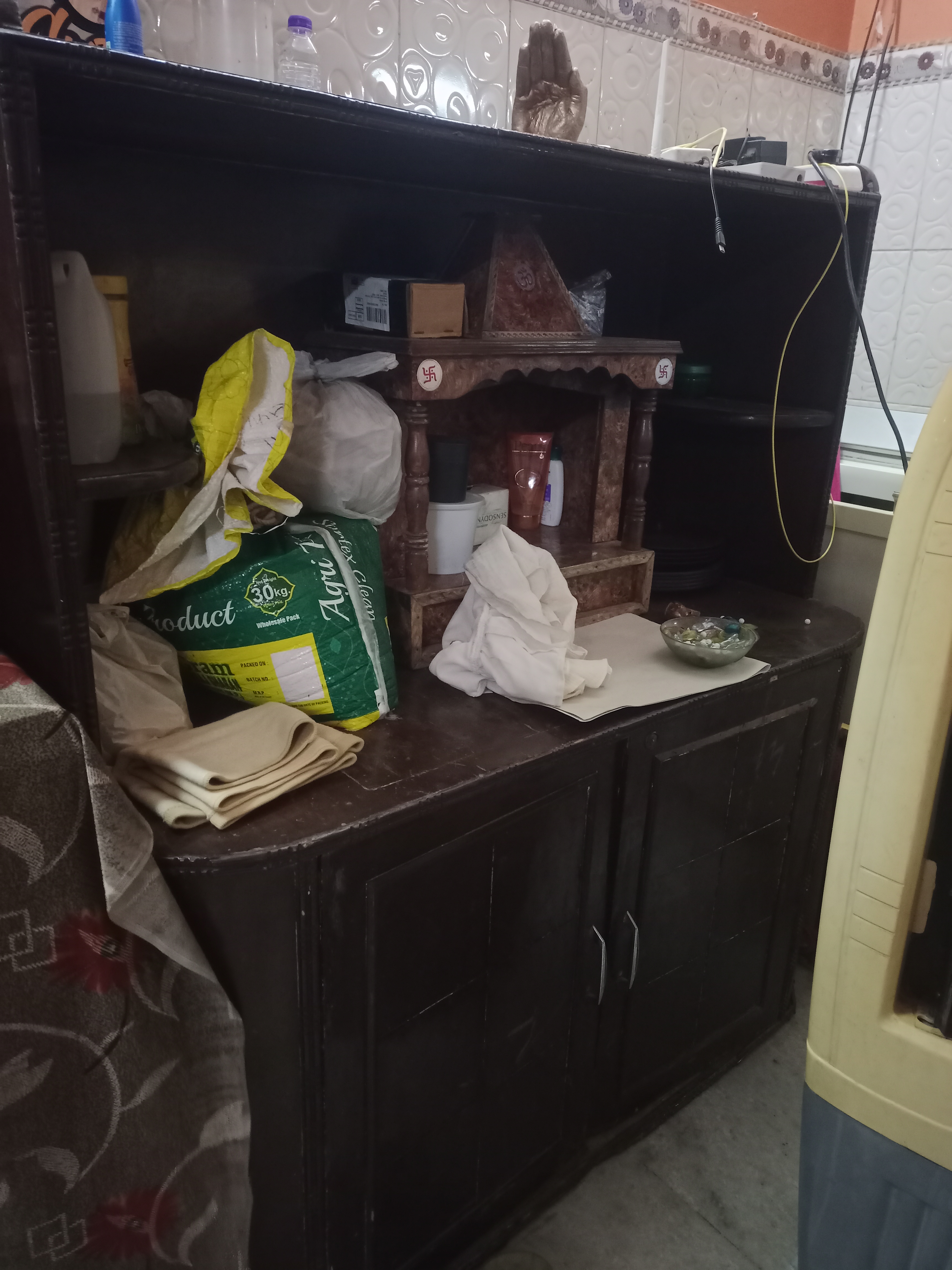 Cabinate available for sale