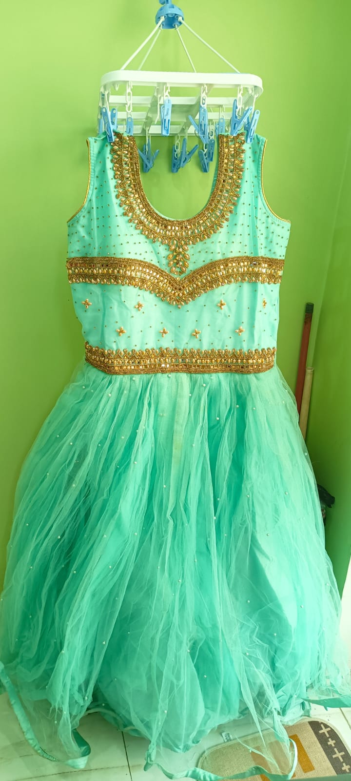 party wear gown available for sale