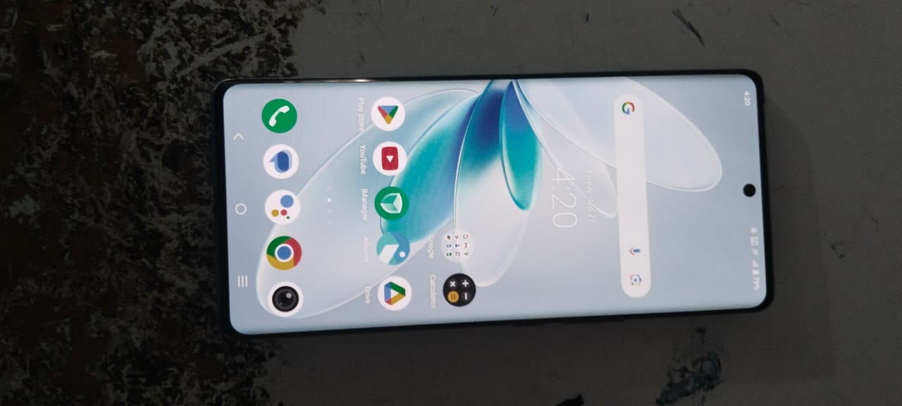 Vivo V27 available for sale
