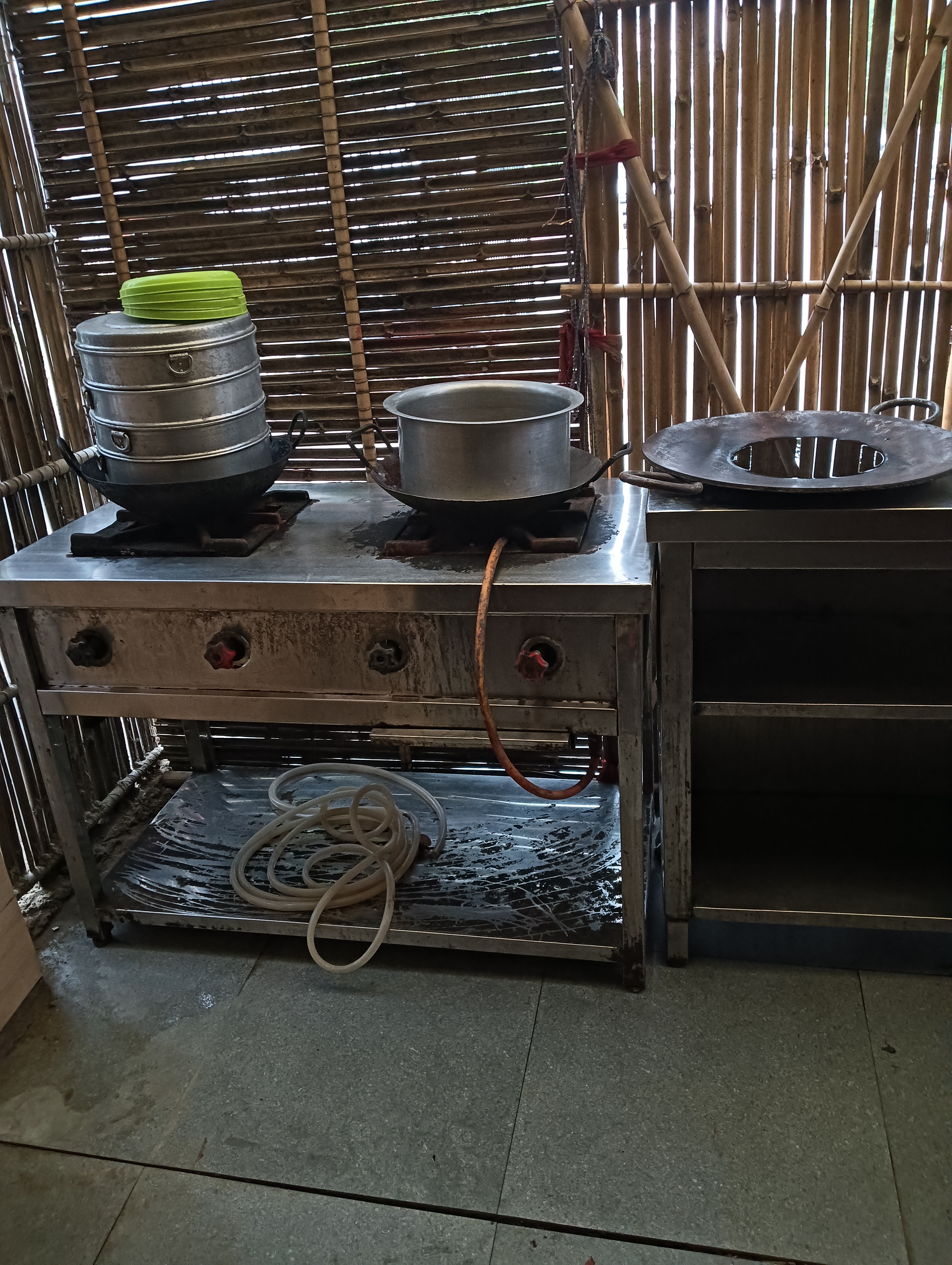 Kitchen setup available for sale