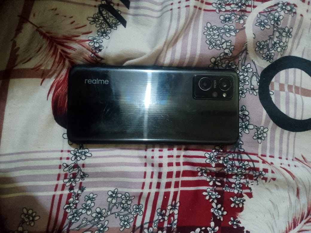 Realme 9i available for sale