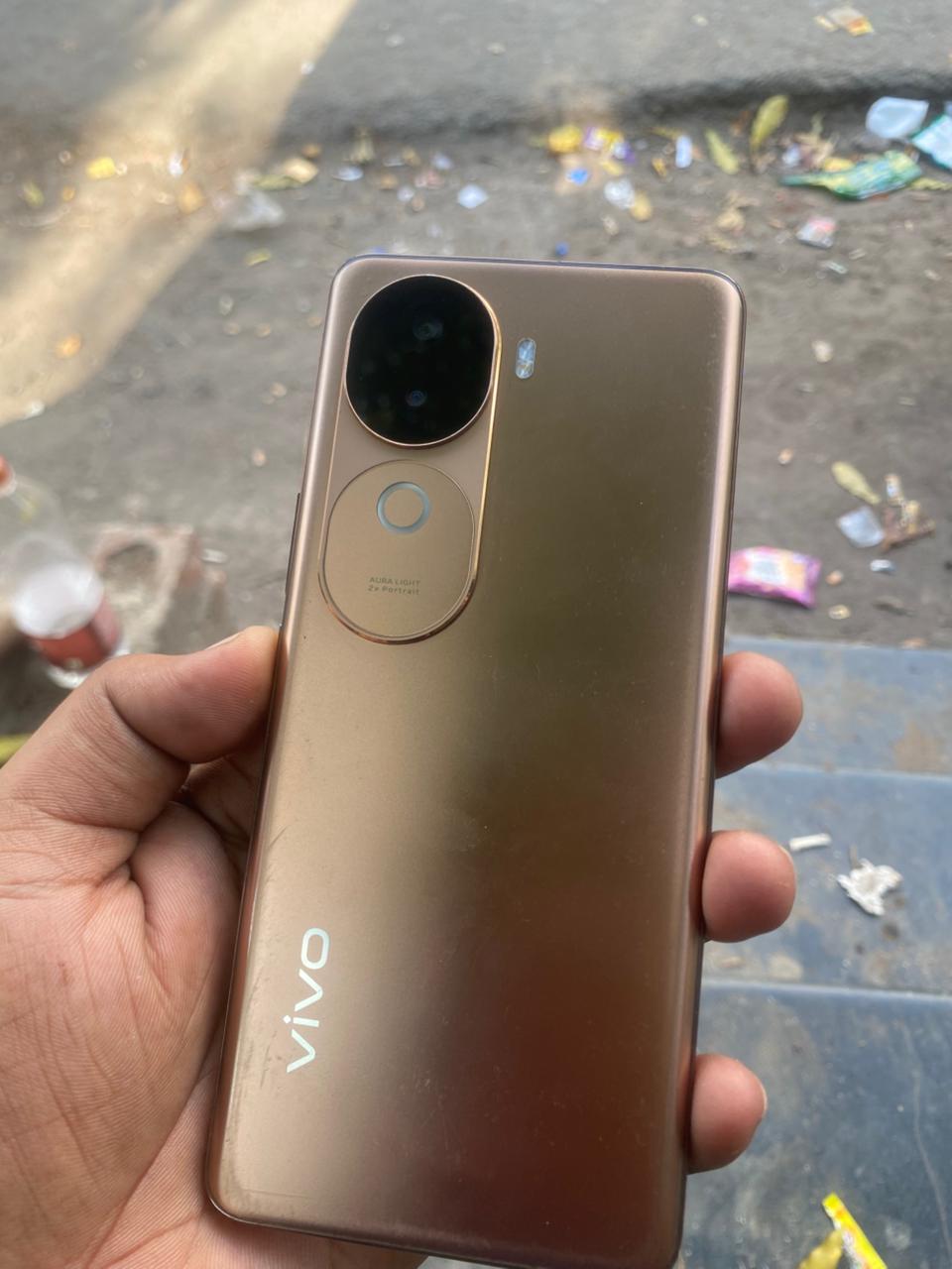 Vivo V 40e available for sale