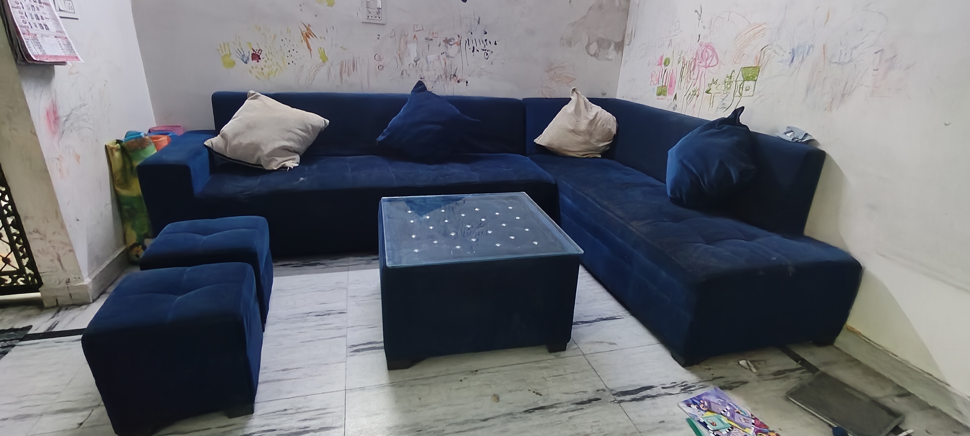 7 Seater Sofa Set with Table and 1 TV Penal and 2 chairs and Table set available for sale