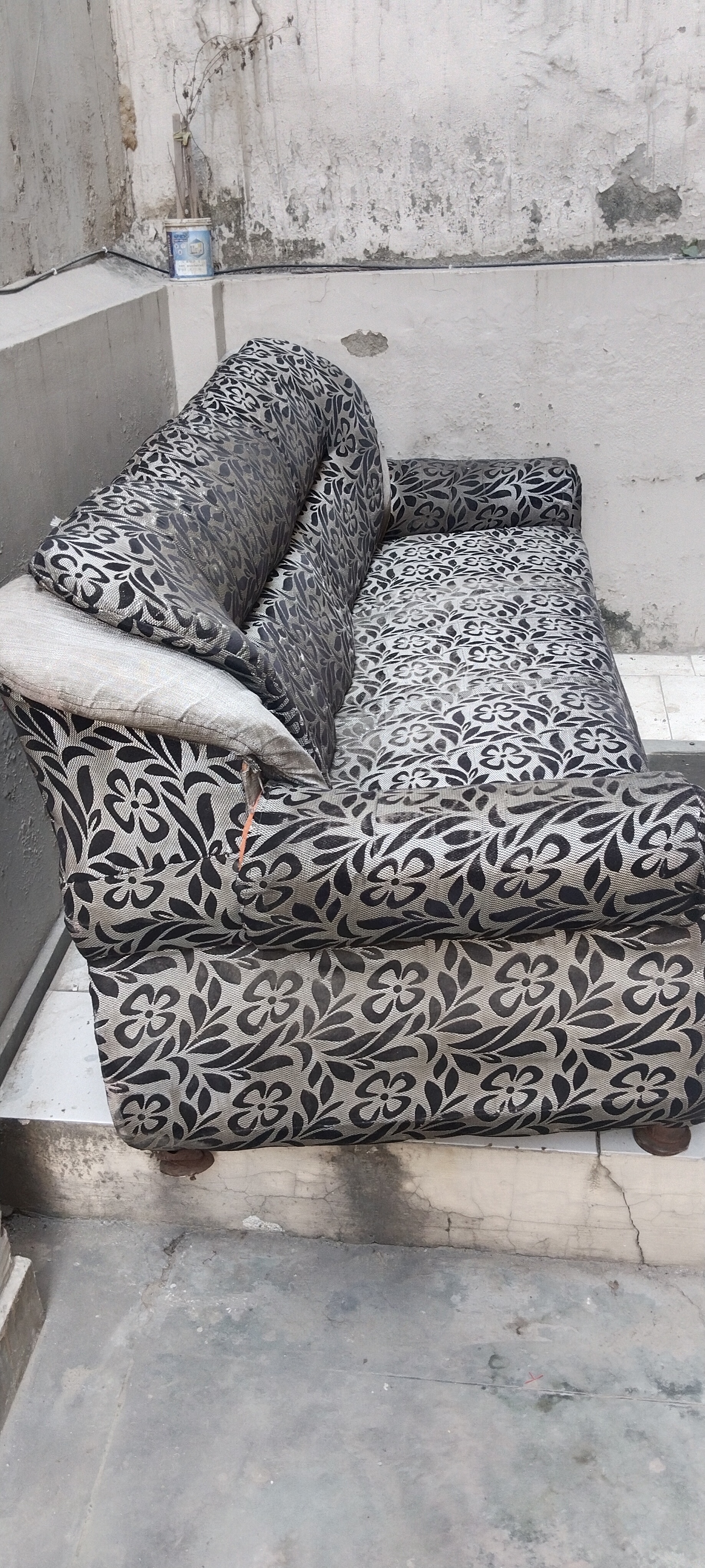 Sofa set good quality available for sale