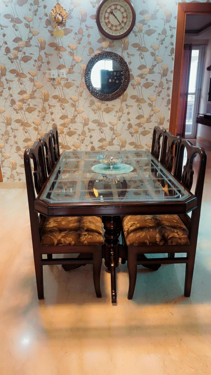 Dining table 6 Seater available for sale
