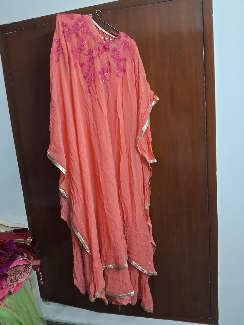 Wedding lenge available for sale