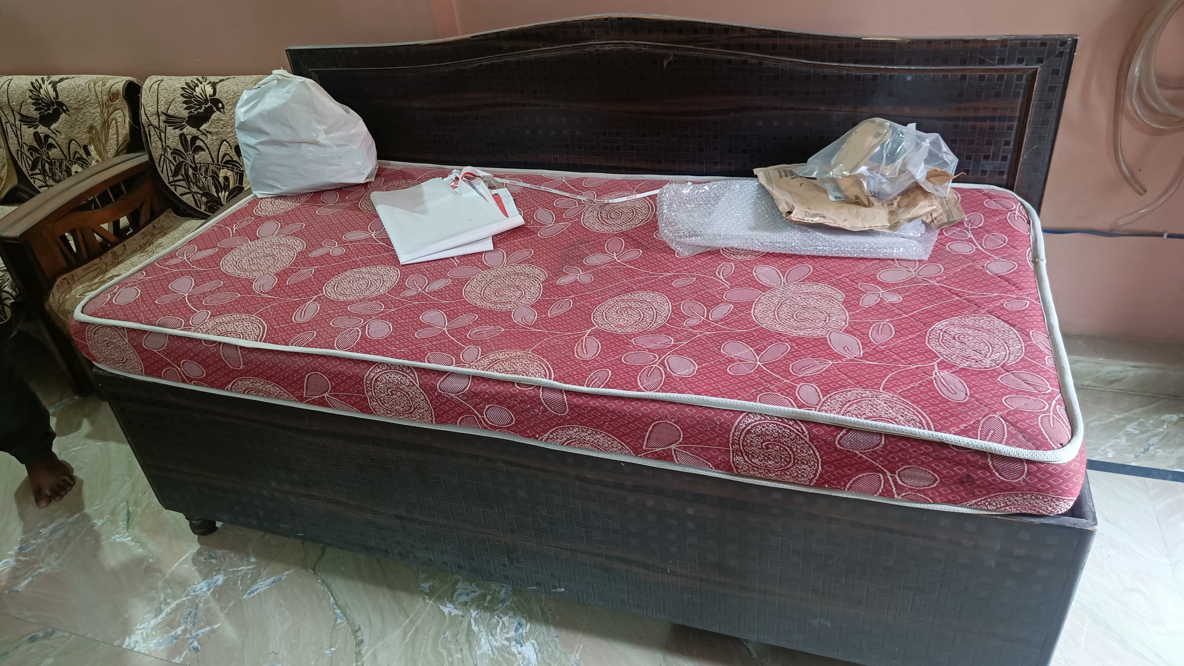 Single bed available for sale