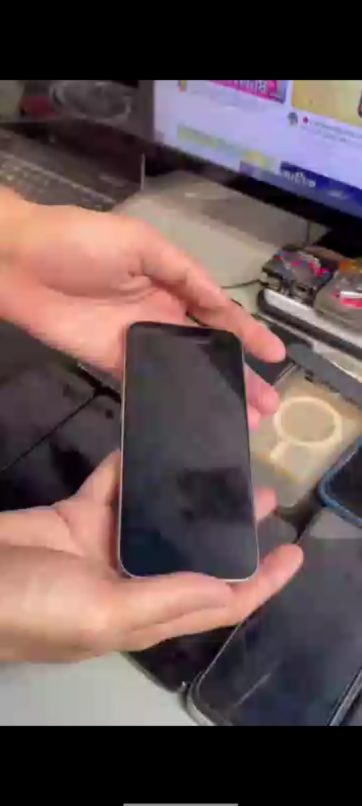 iPhone Mtzhxhh976 available for sale