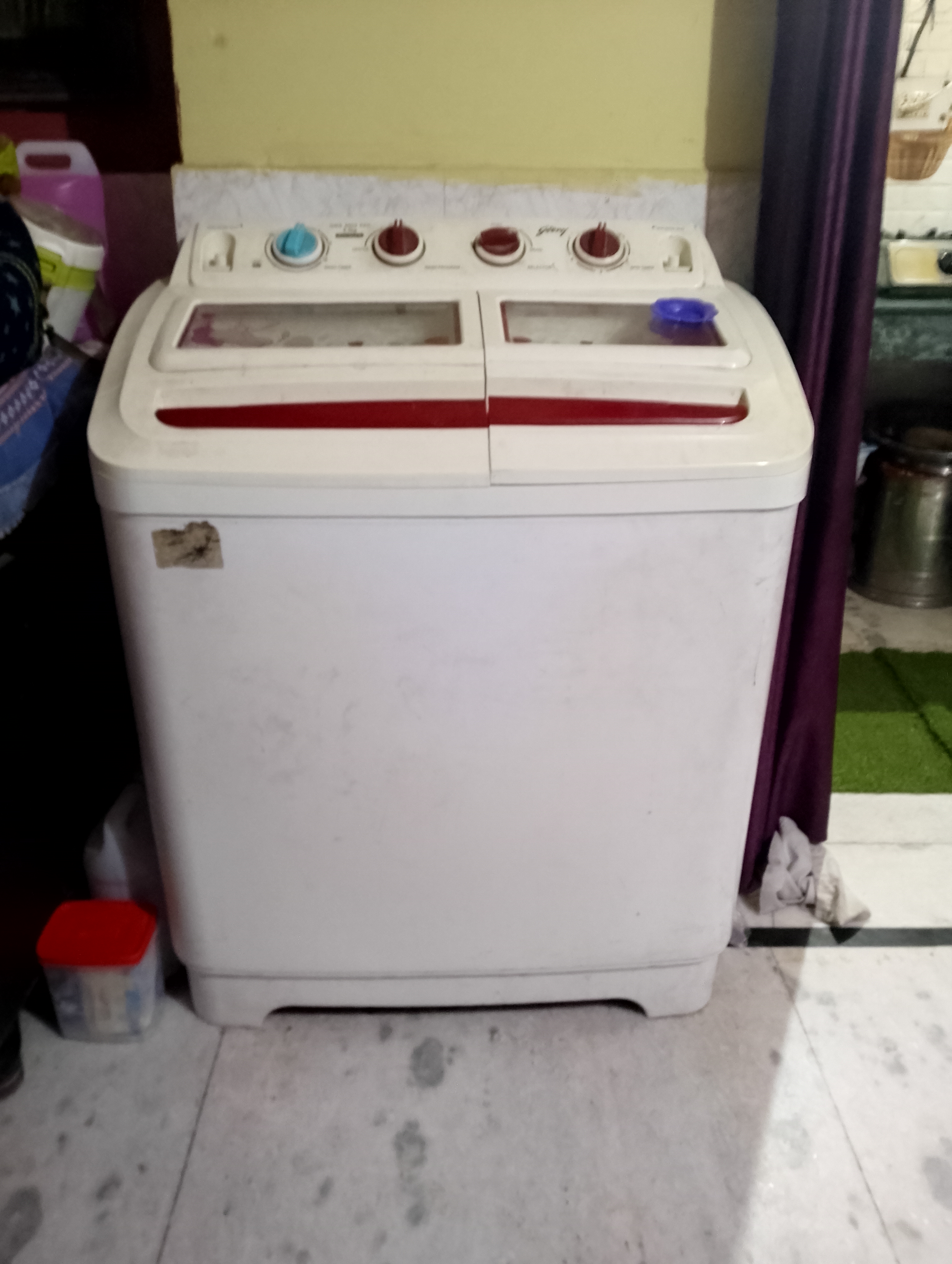 Godrej semi automatic washing machine Washing Machine available for sale