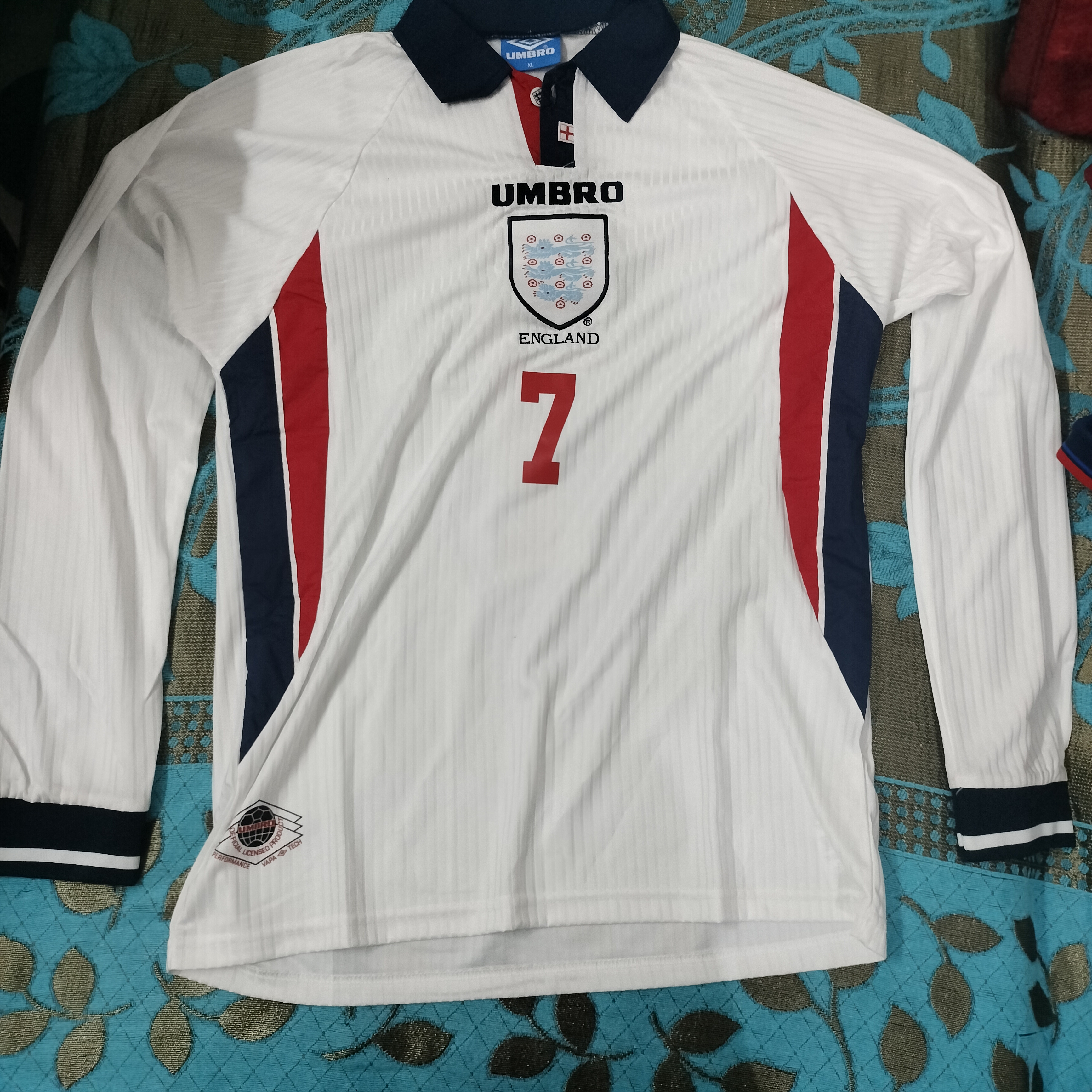 Beckham 1998 England Retro Jersey (Size:XL) available for sale