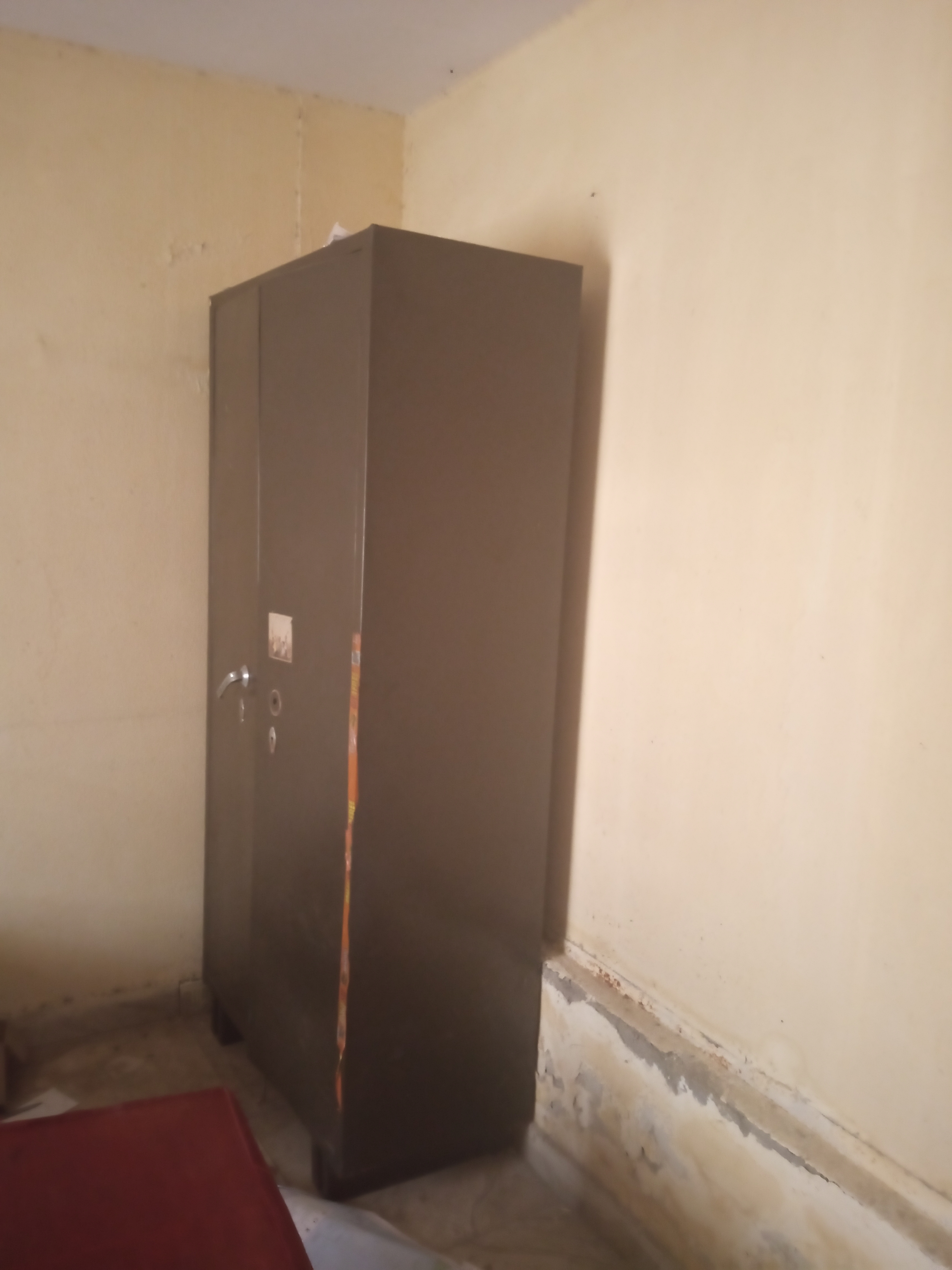 Almirah available for sale