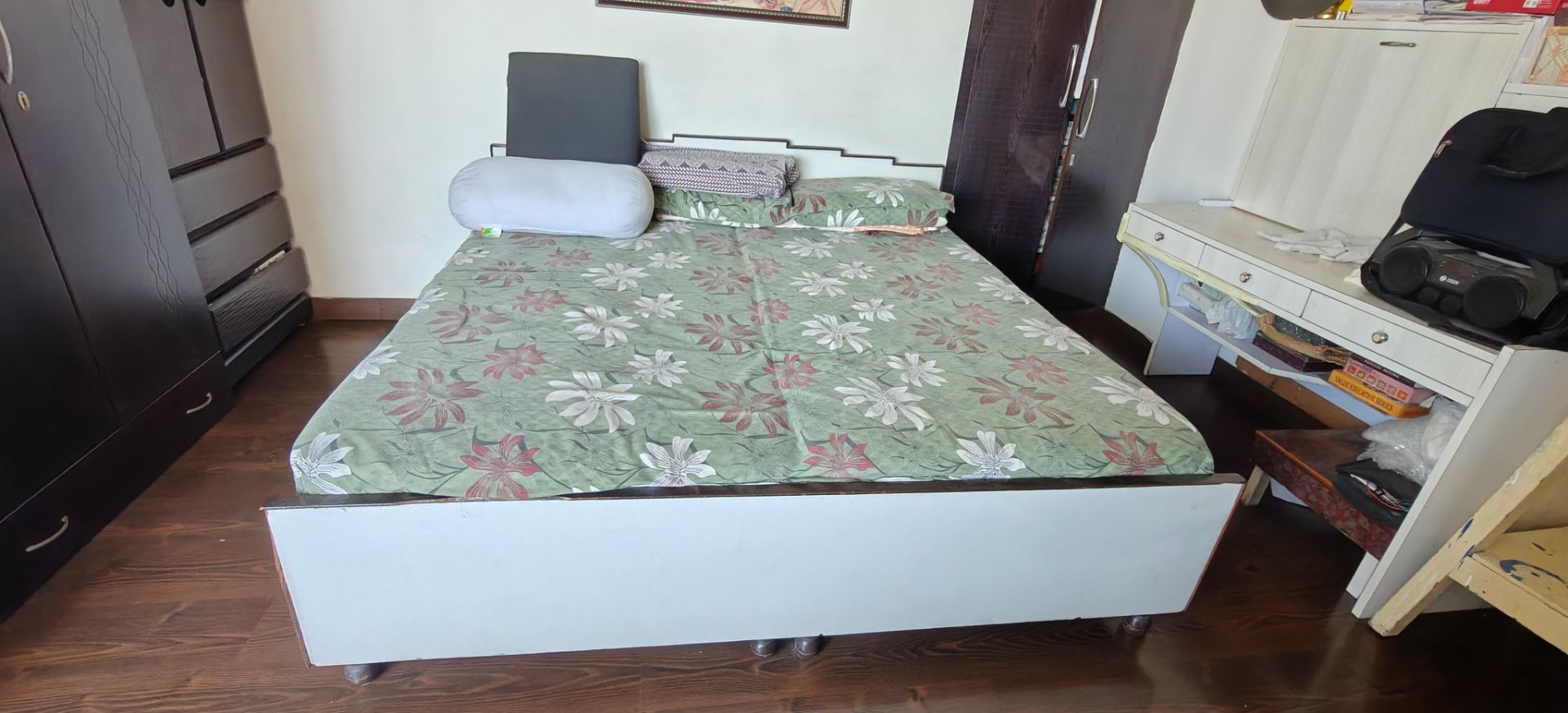 6x6 Double Bed available for sale