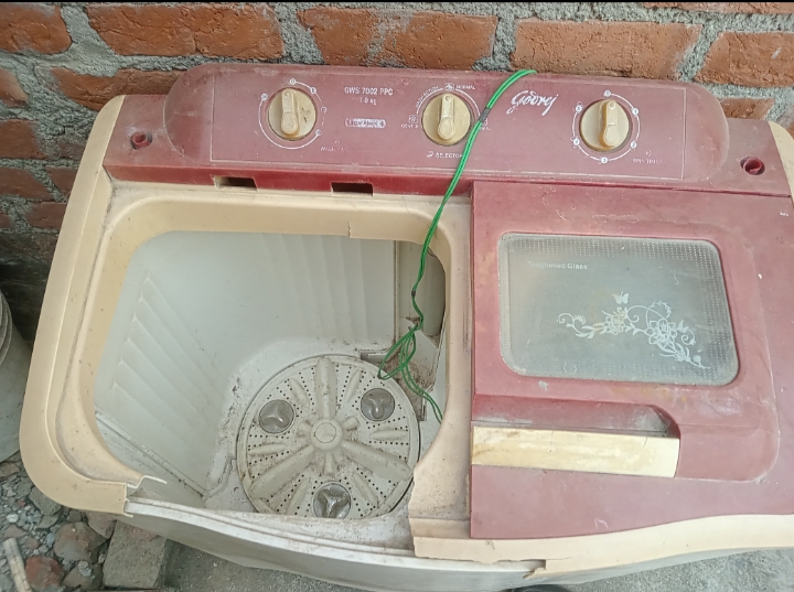 Washing machine available for sale