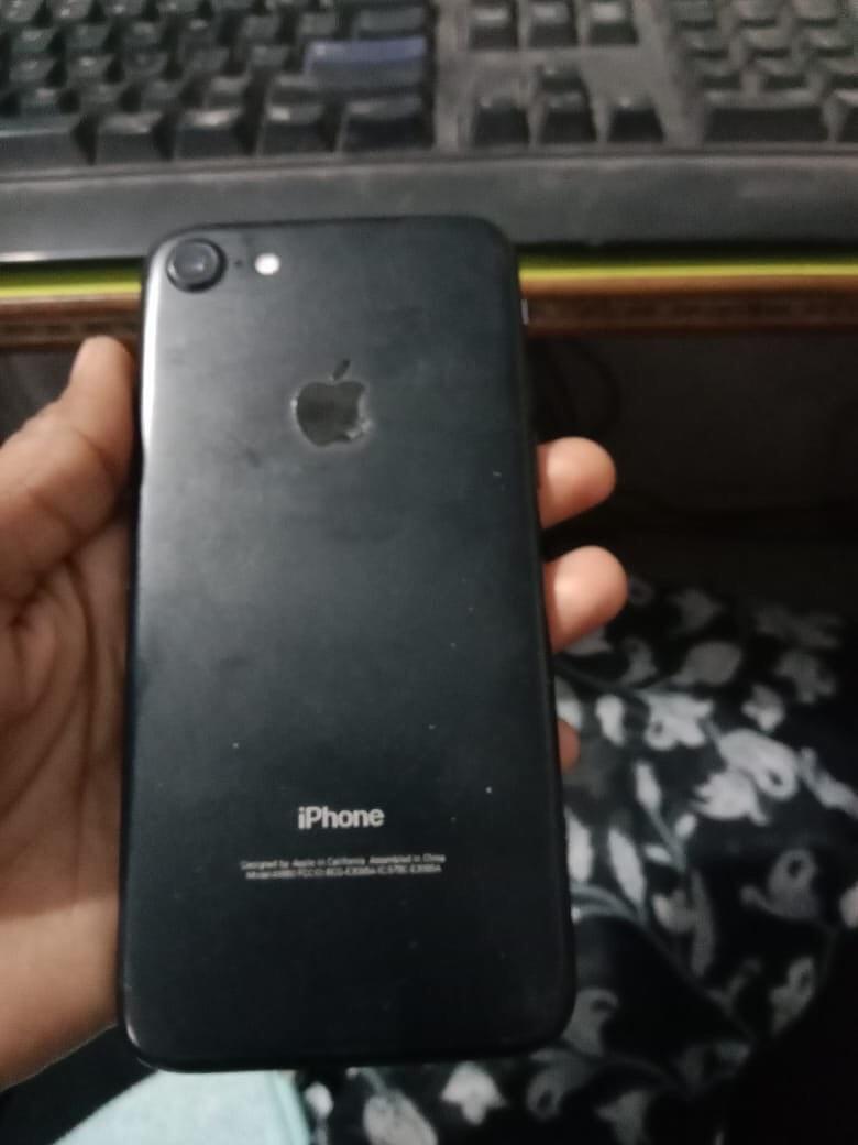 Iphone Iphone7 available for sale