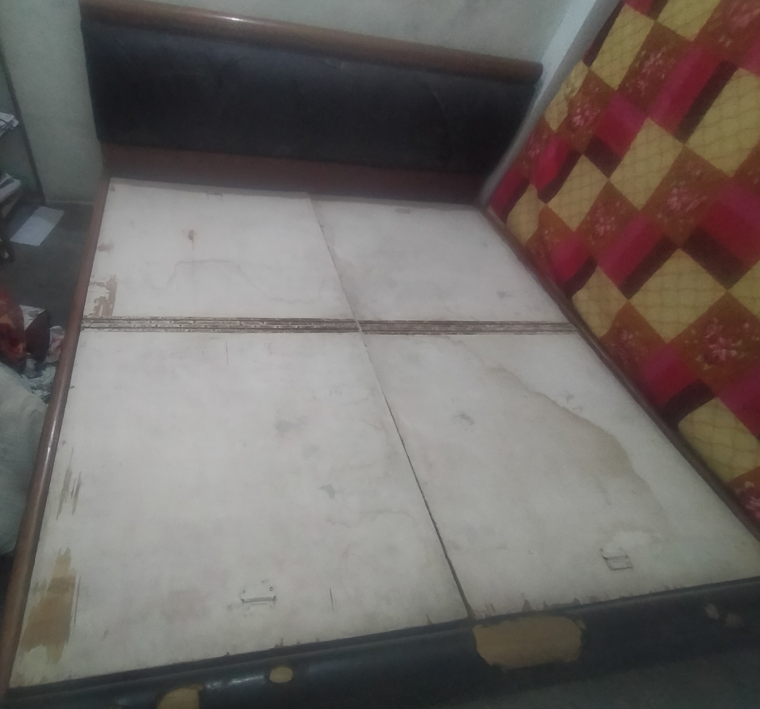 Double bed available for sell  available for sale