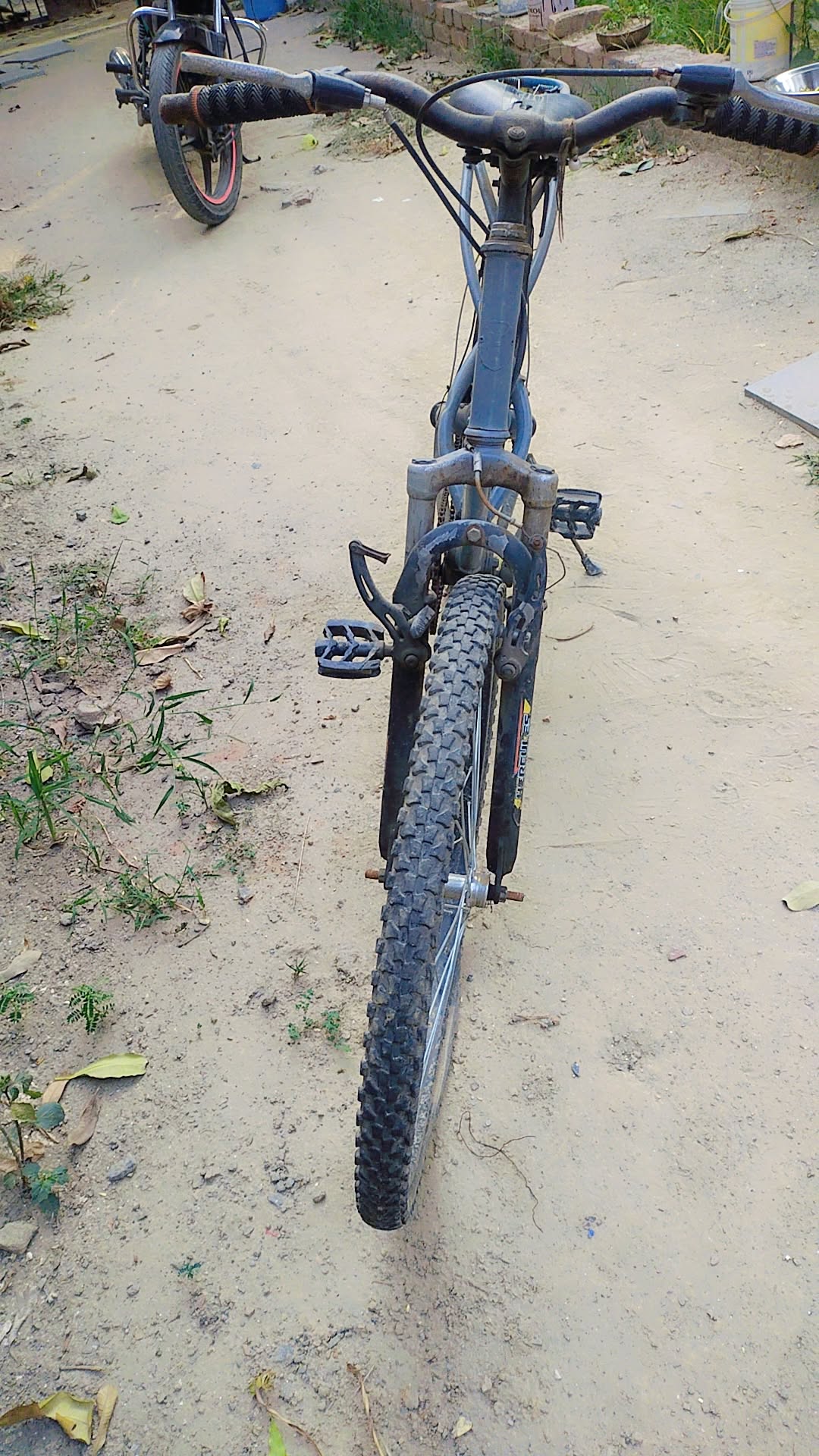 Hero 9540431706 availbale for sale