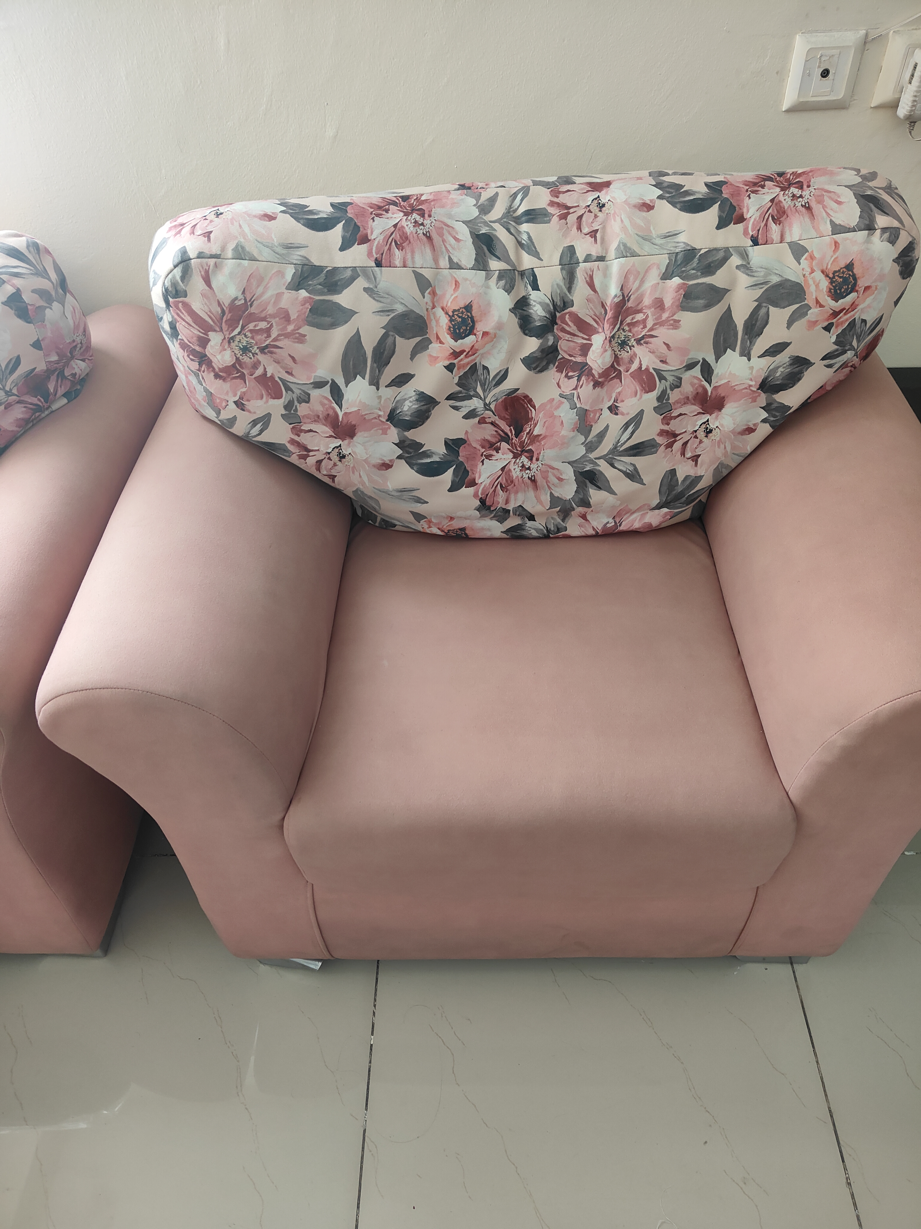 6 seater sofa set available for sale