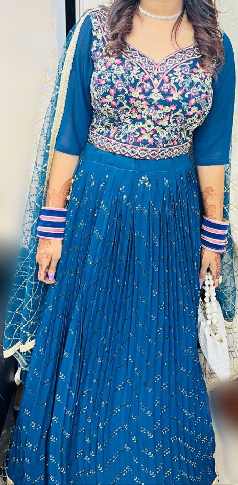Lehnga with dupatta  available for sale