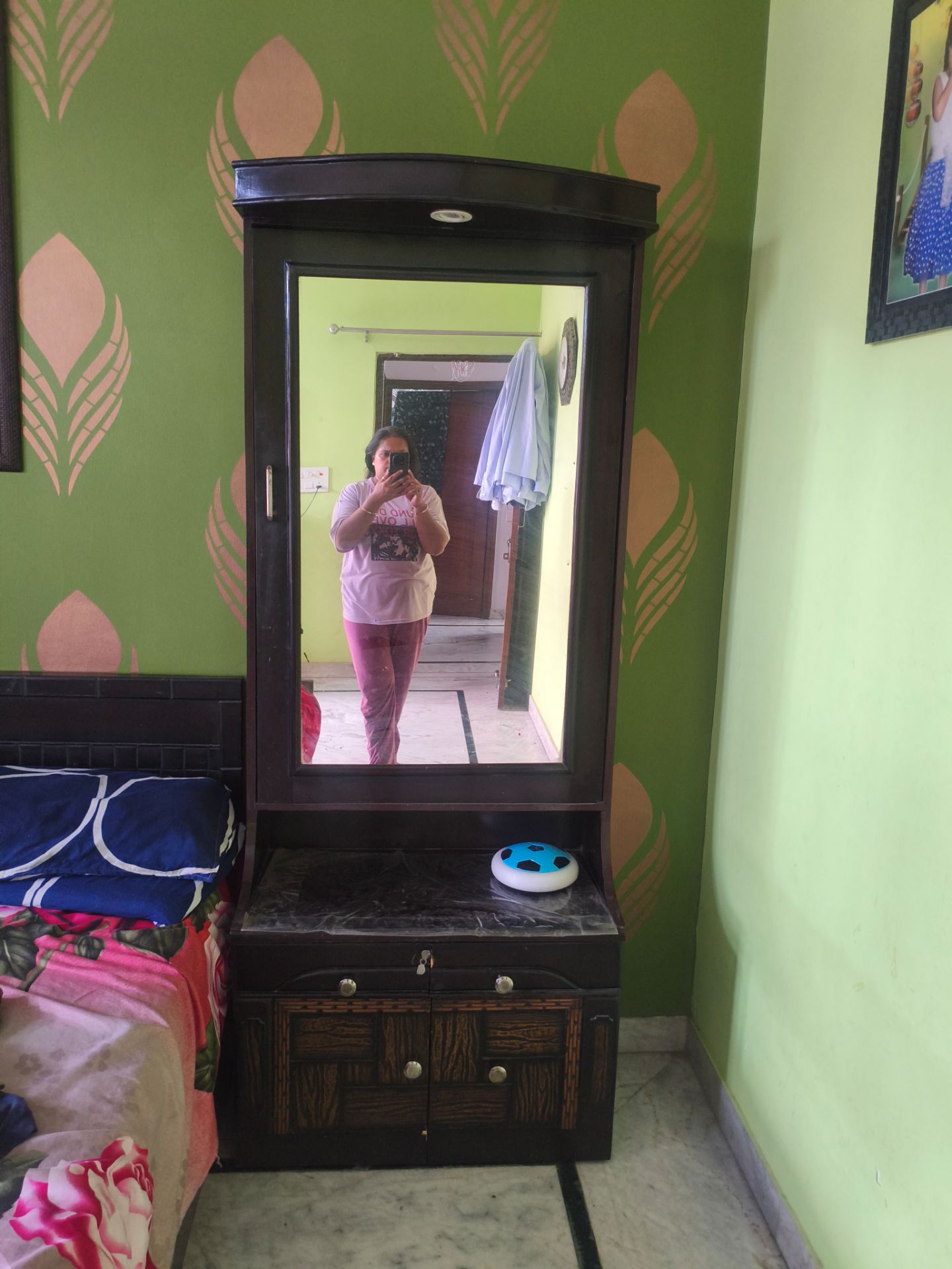 Dressing table available for sale