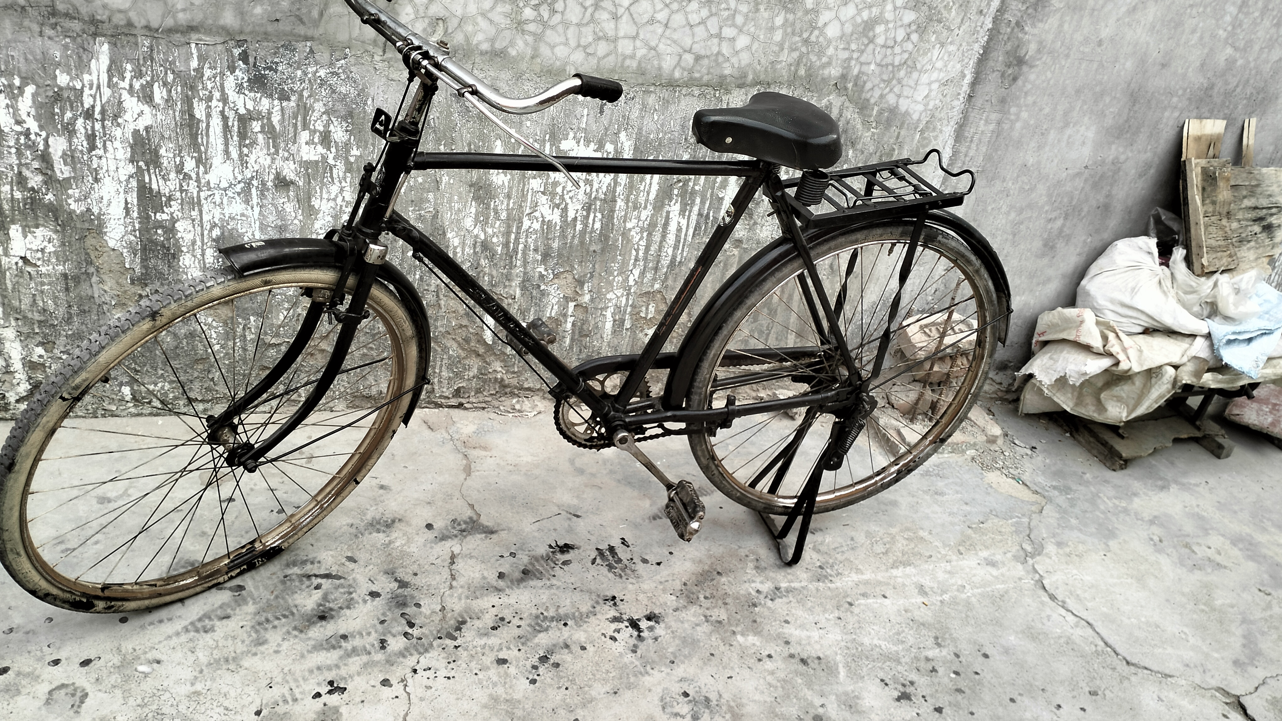 Neelam cycle 2022 available for sale