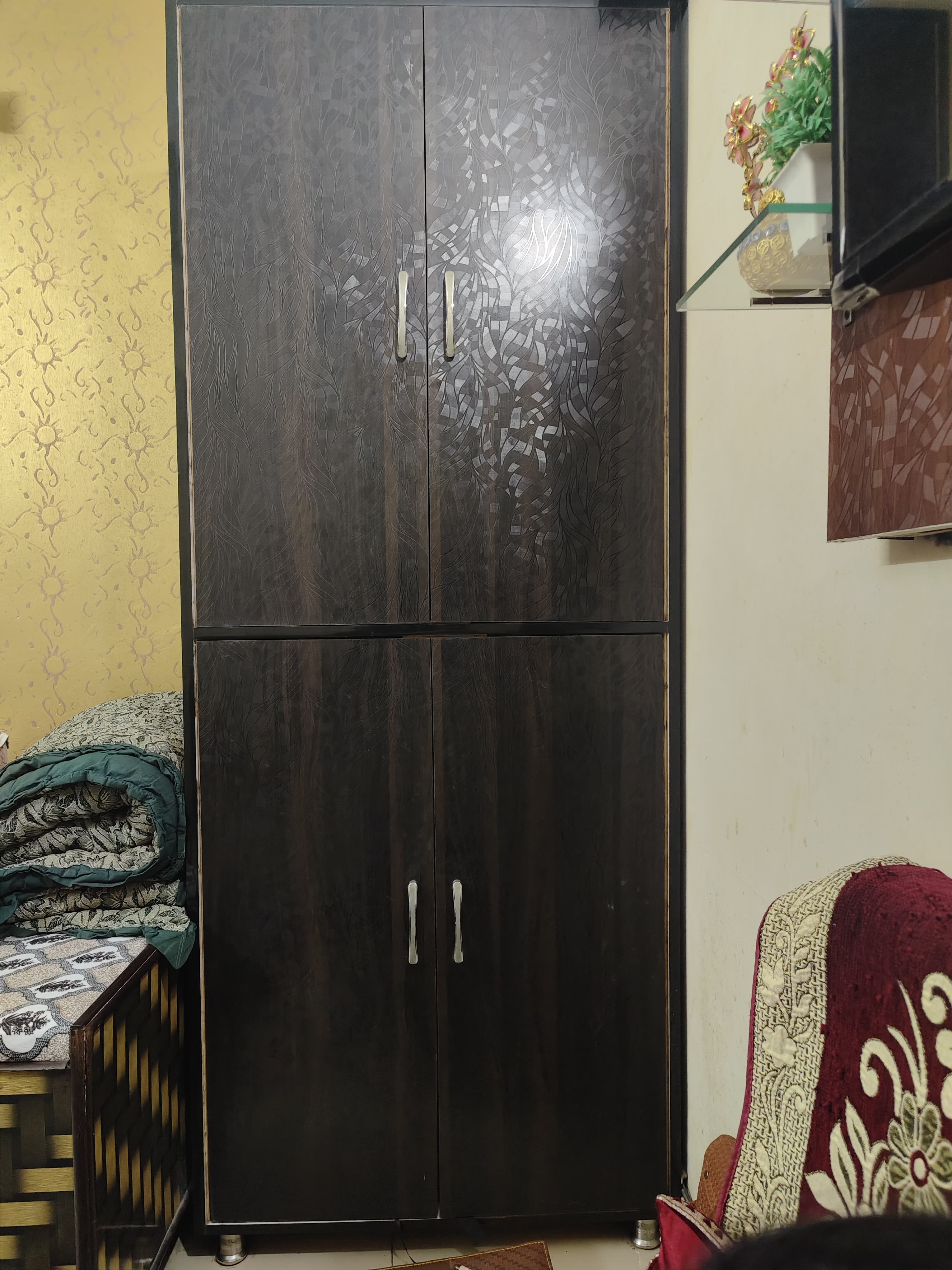 Almirah  available for sale