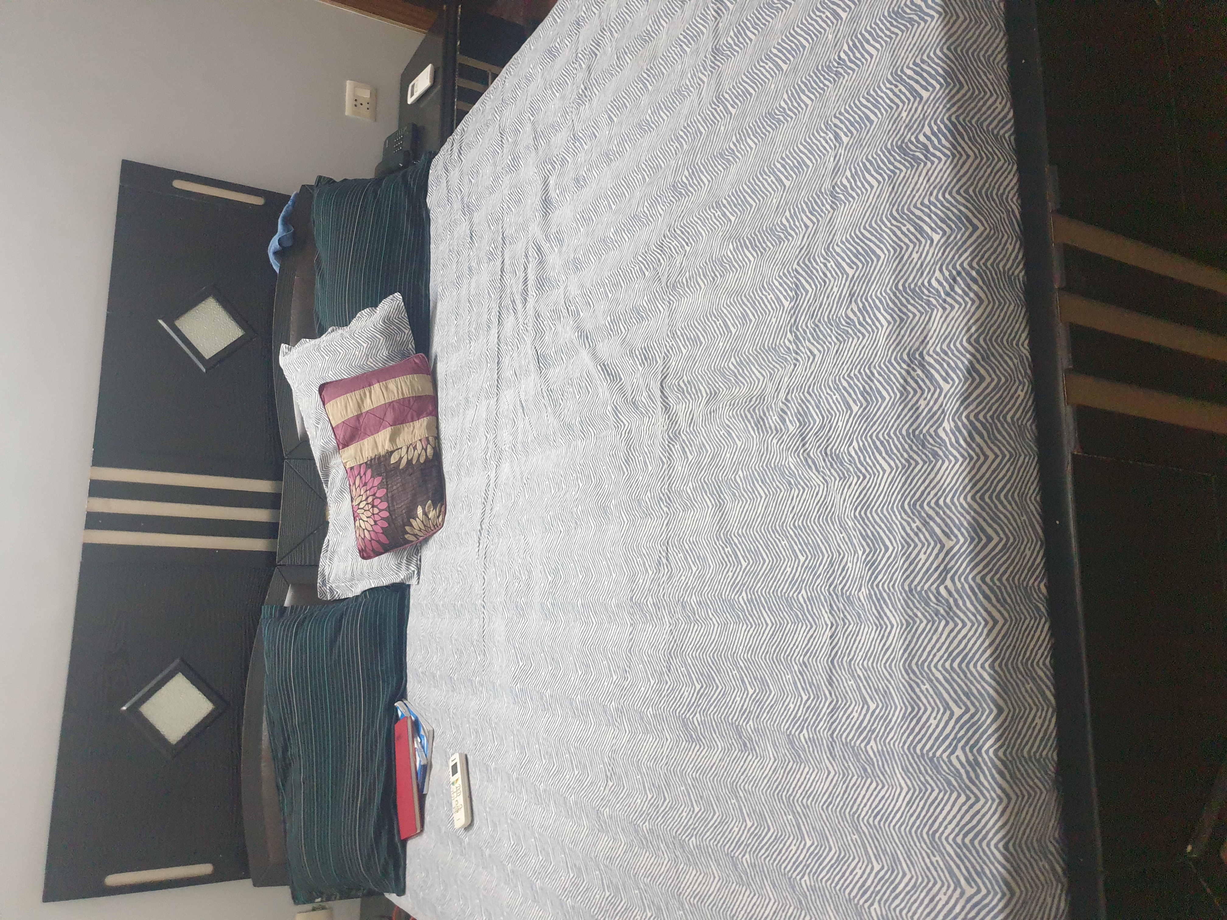 King size bed available for sale available for sale
