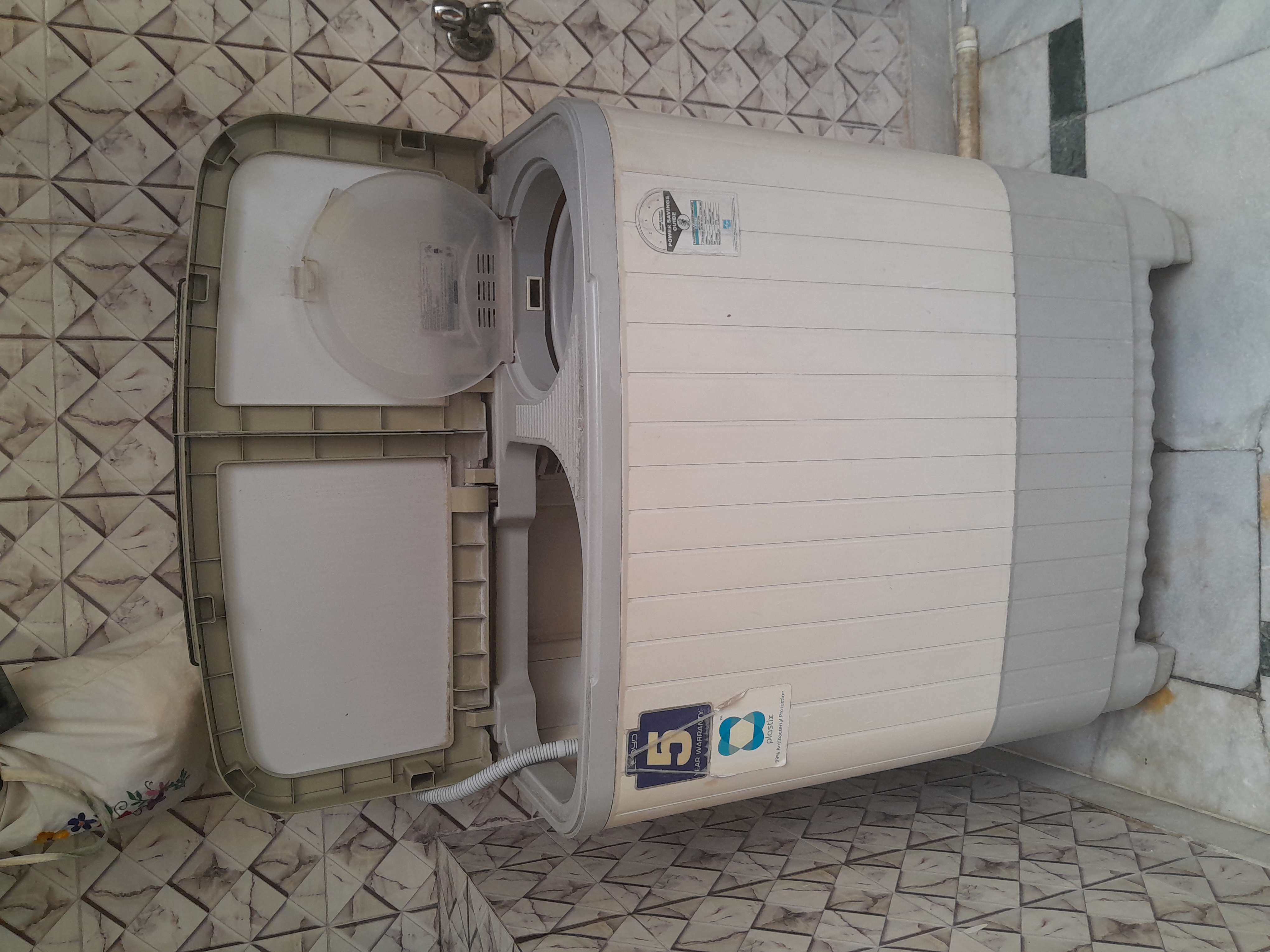 Llyod Washing Machine available for sale