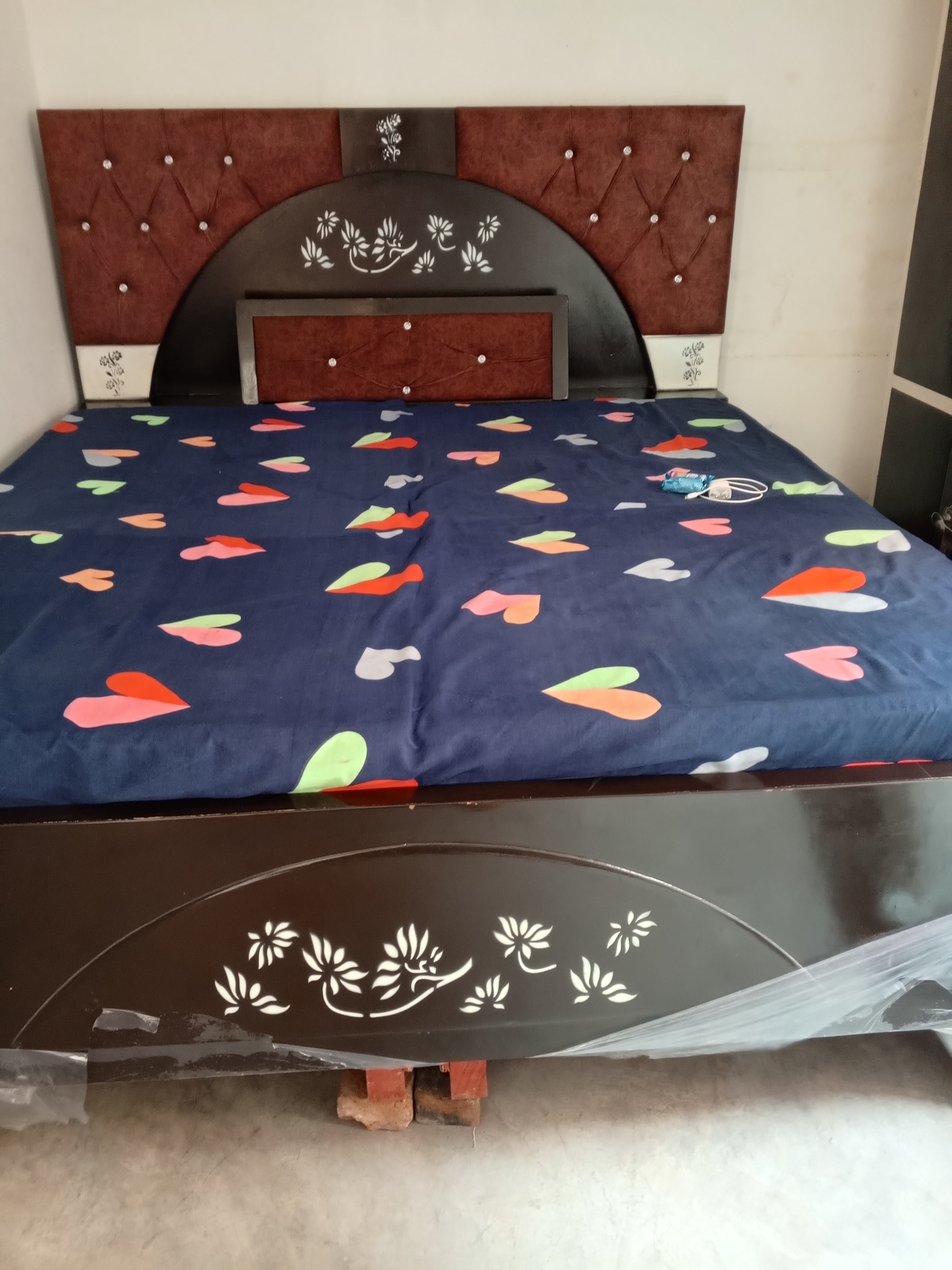 Double bed available for sale