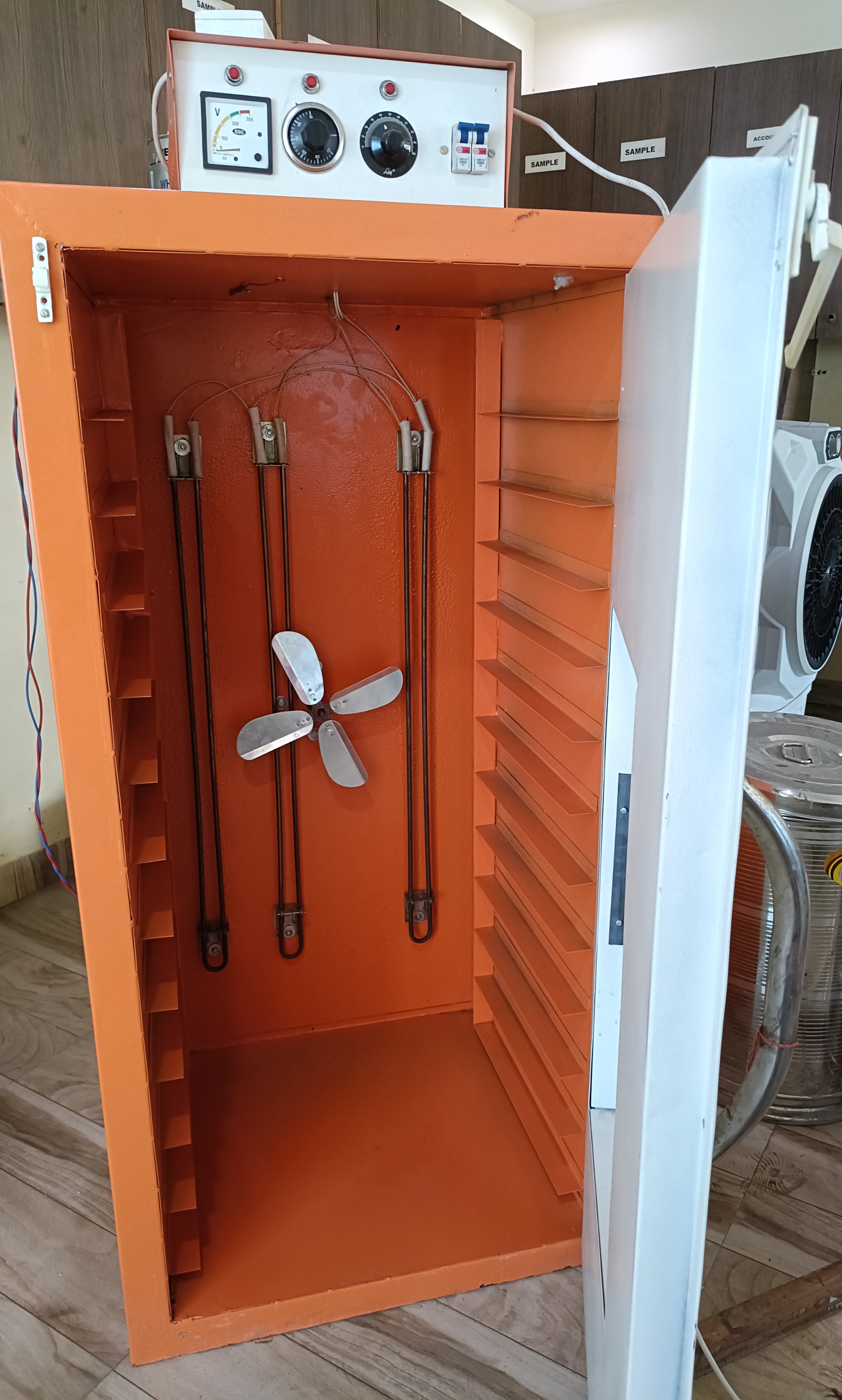 Masala tray dryer machine available for sale
