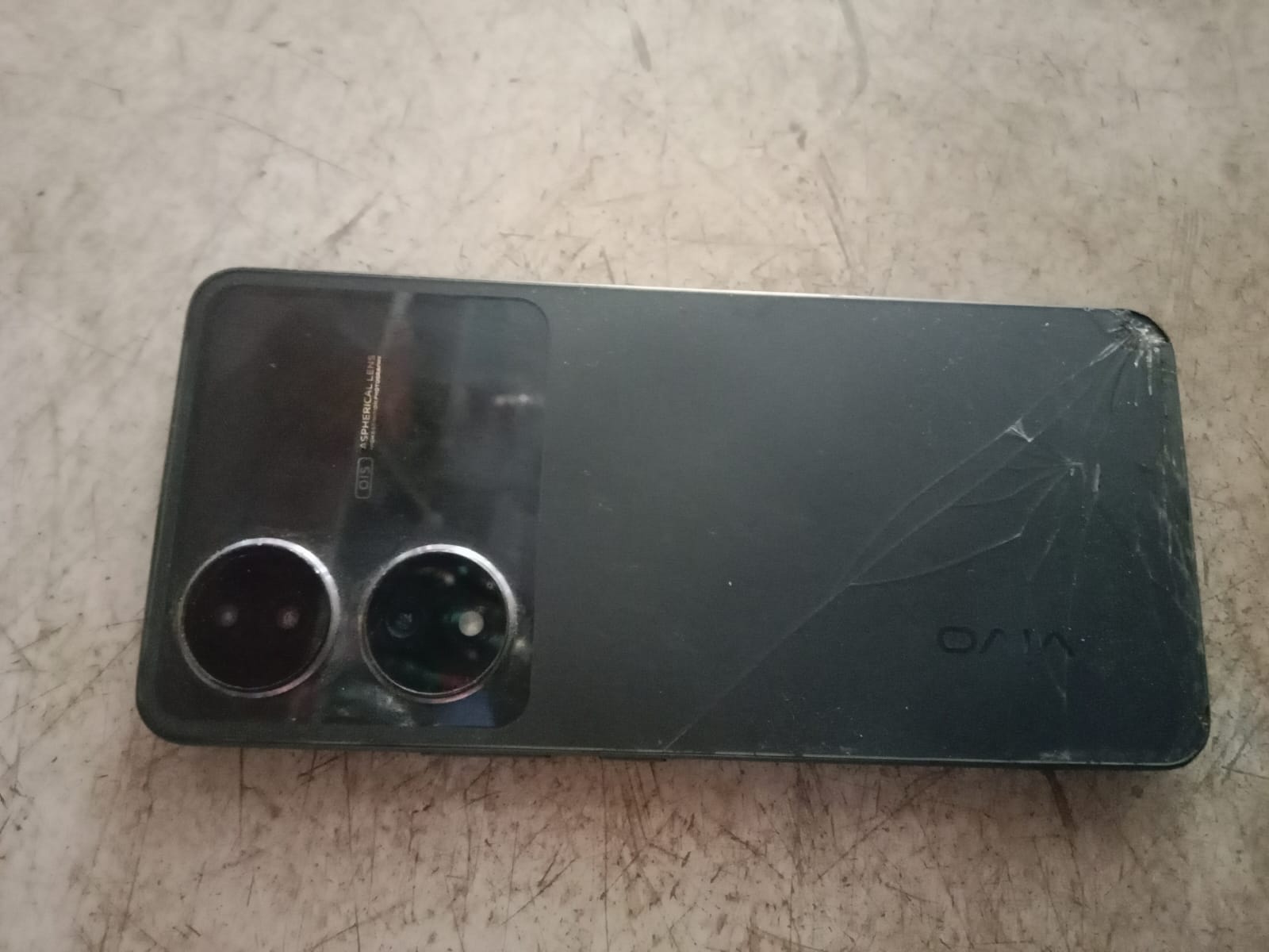 Vivo Y100a available for sale
