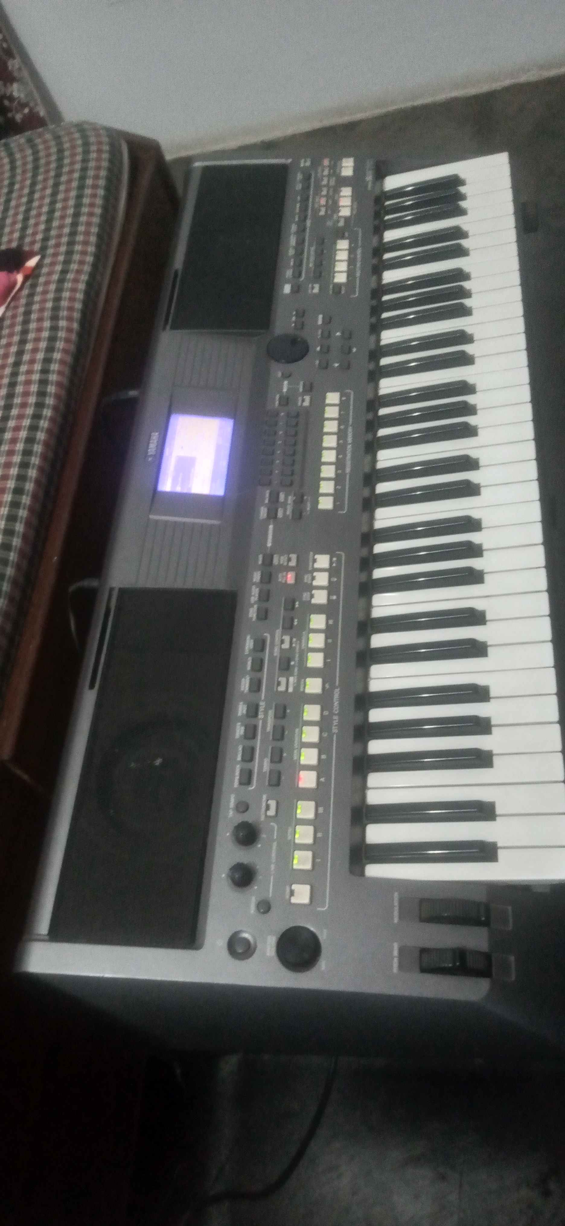 Yamaha PSR Keyboard available for sale