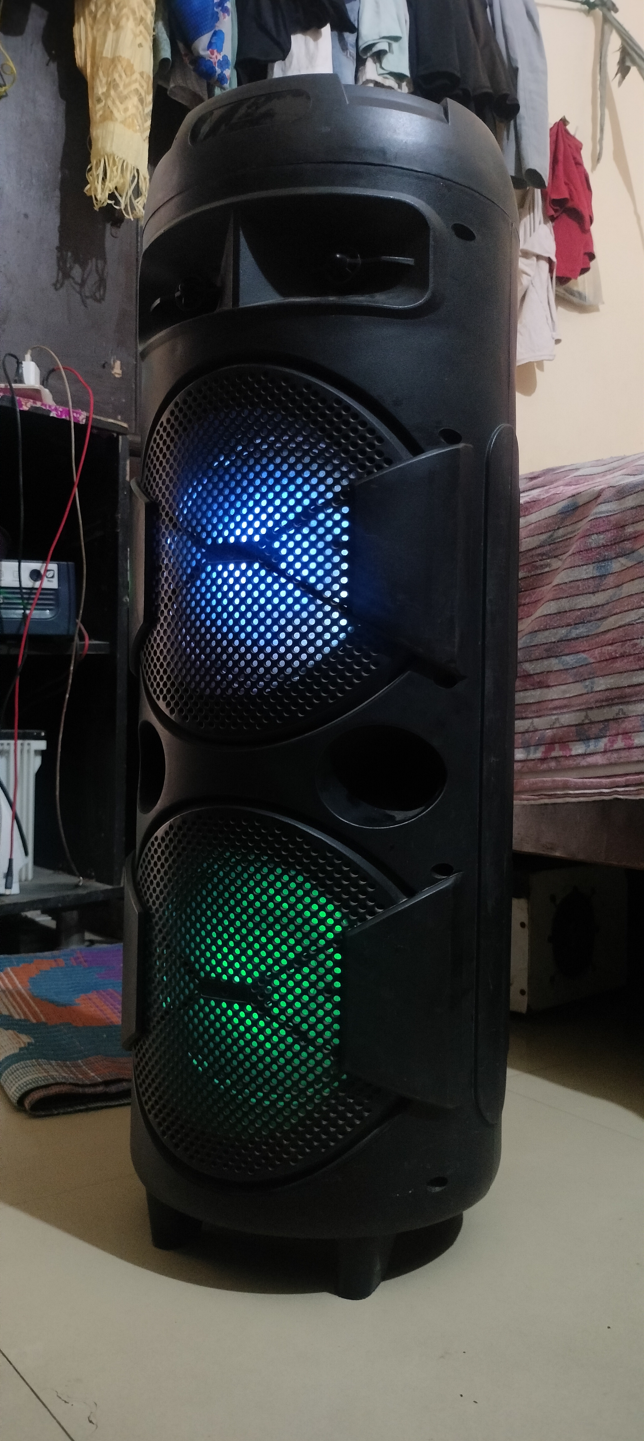 Loud Speaker available for sale
