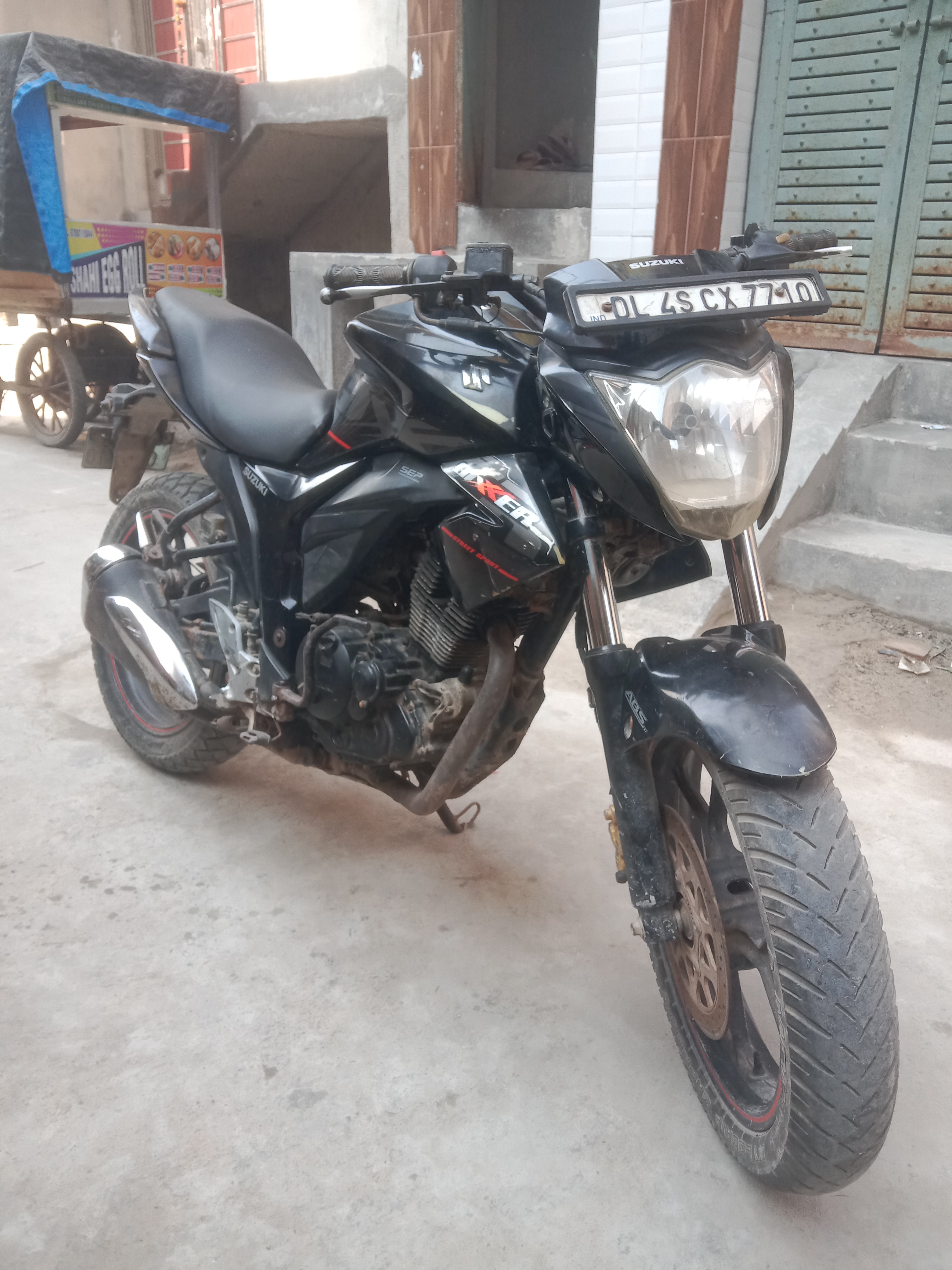 Suzuki gixxer 2018 available for sale