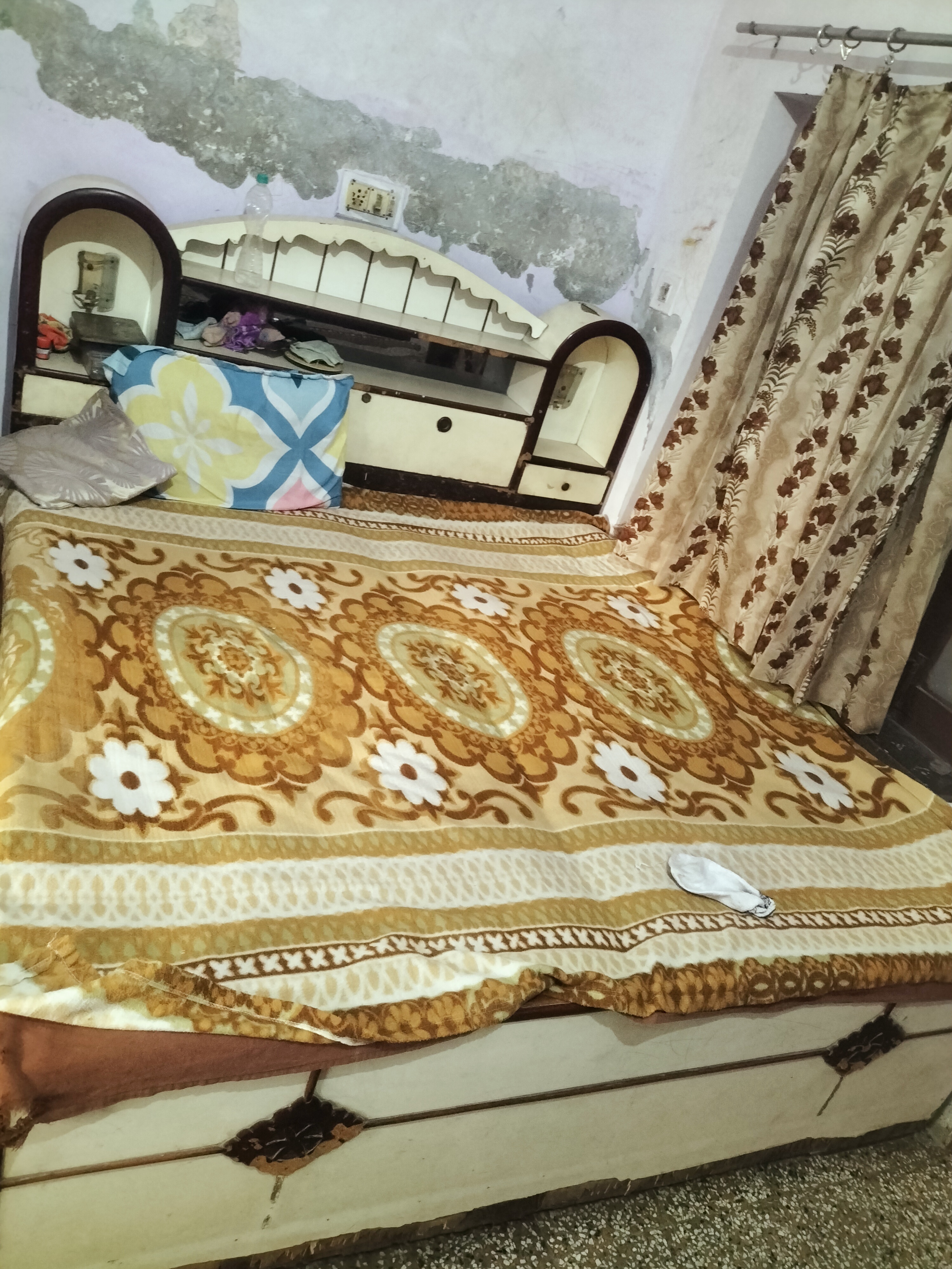 Double bed available for sale