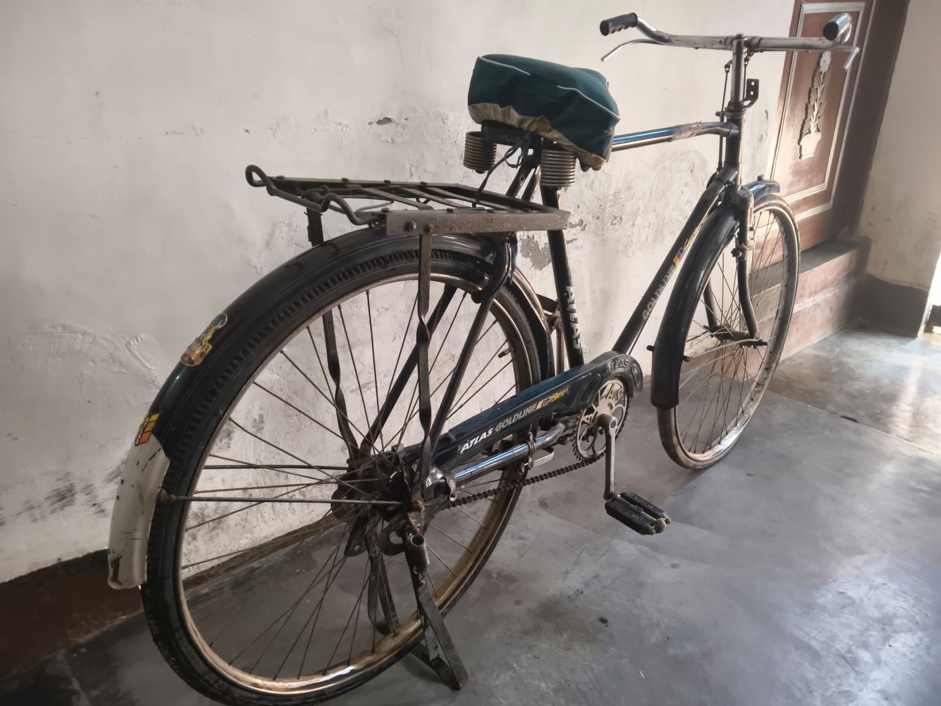 Atlas  24 inches cycle  availbale for sale