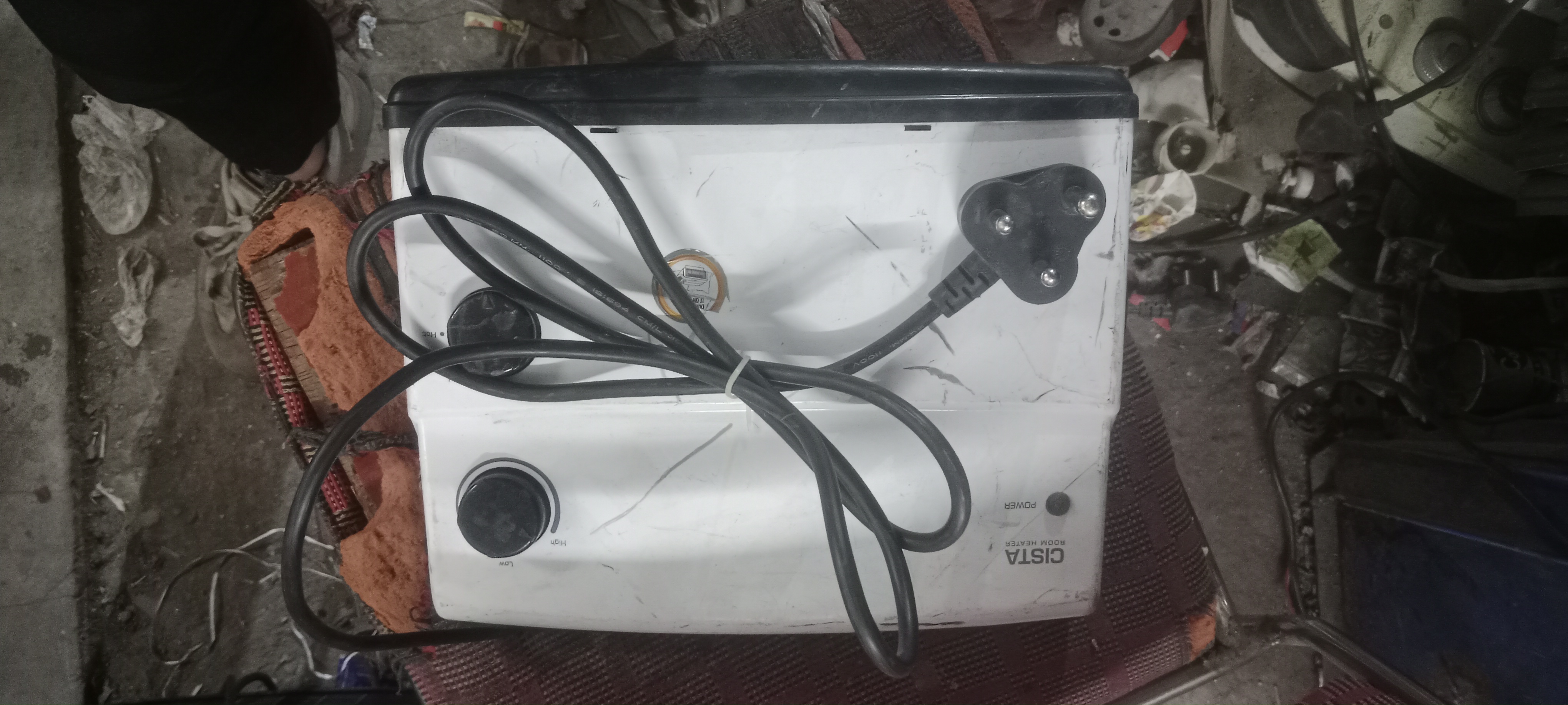 Havells comforter room heater full working condition available for sale