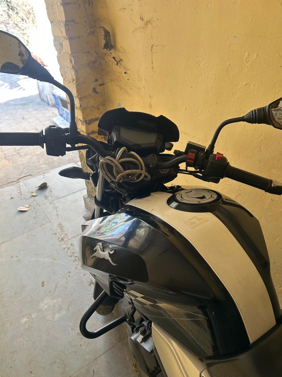 Tvs APACHE RTR 160 4V available for sale