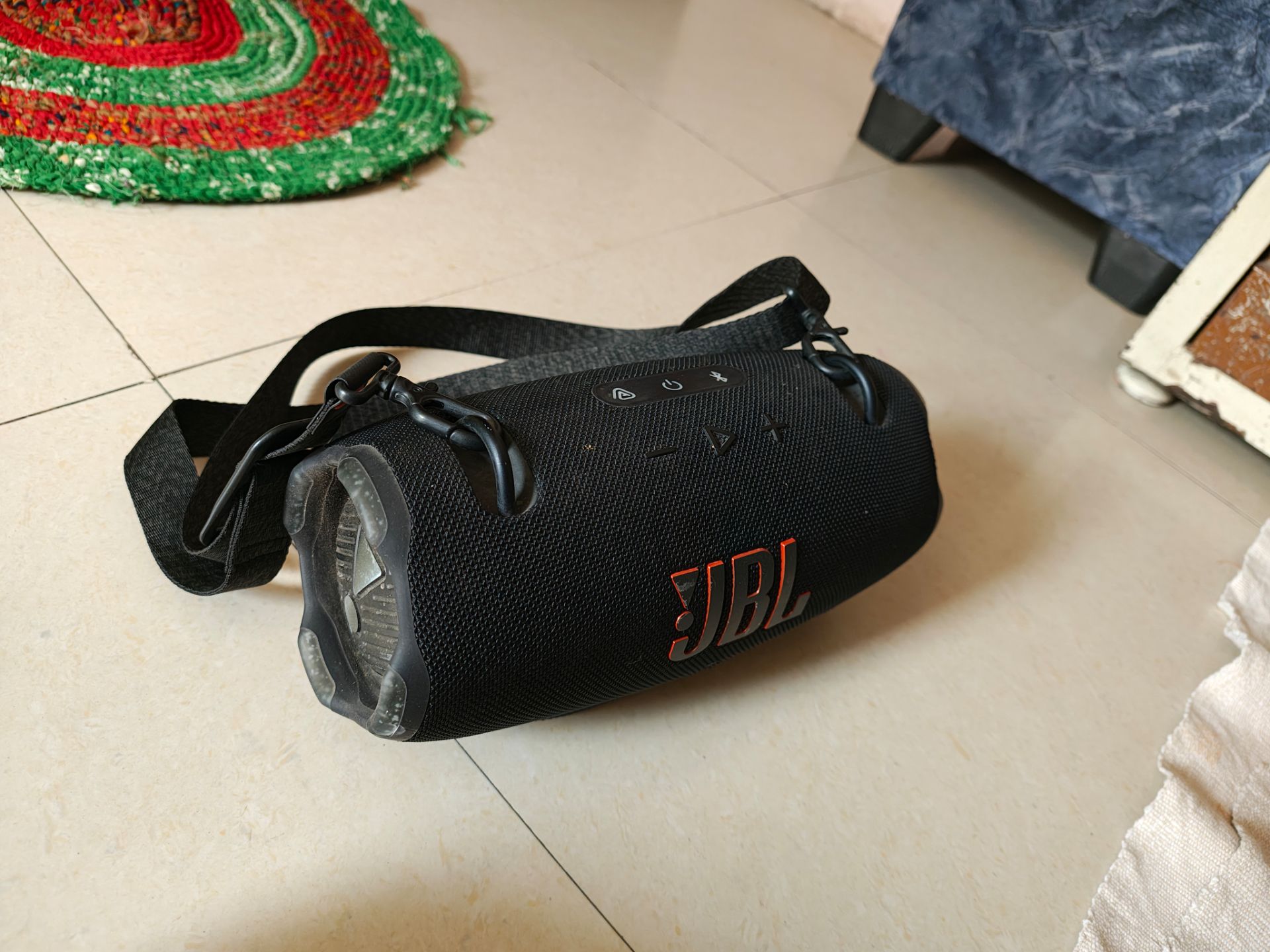 JBL xtream four bluetooth speaker available for sale