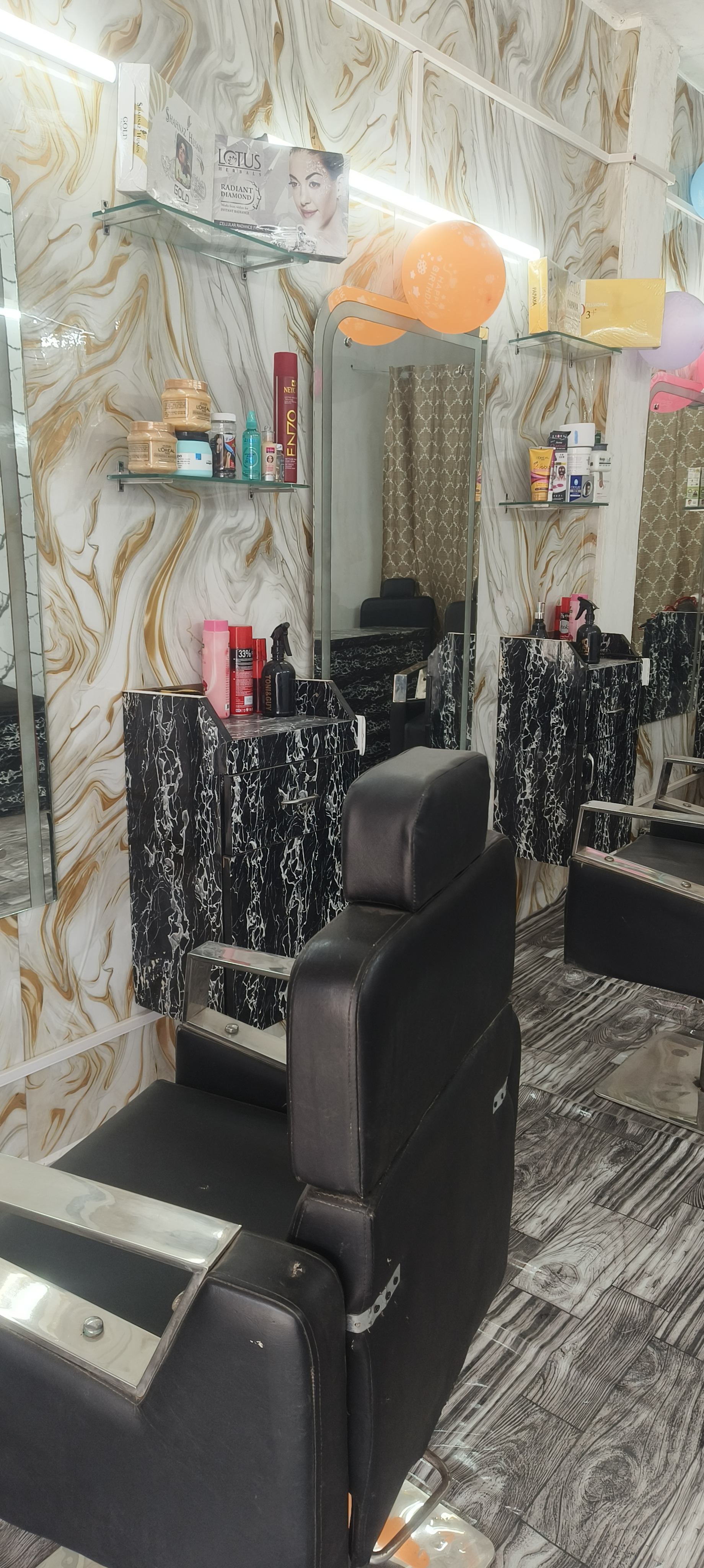 Salon sel available for sale